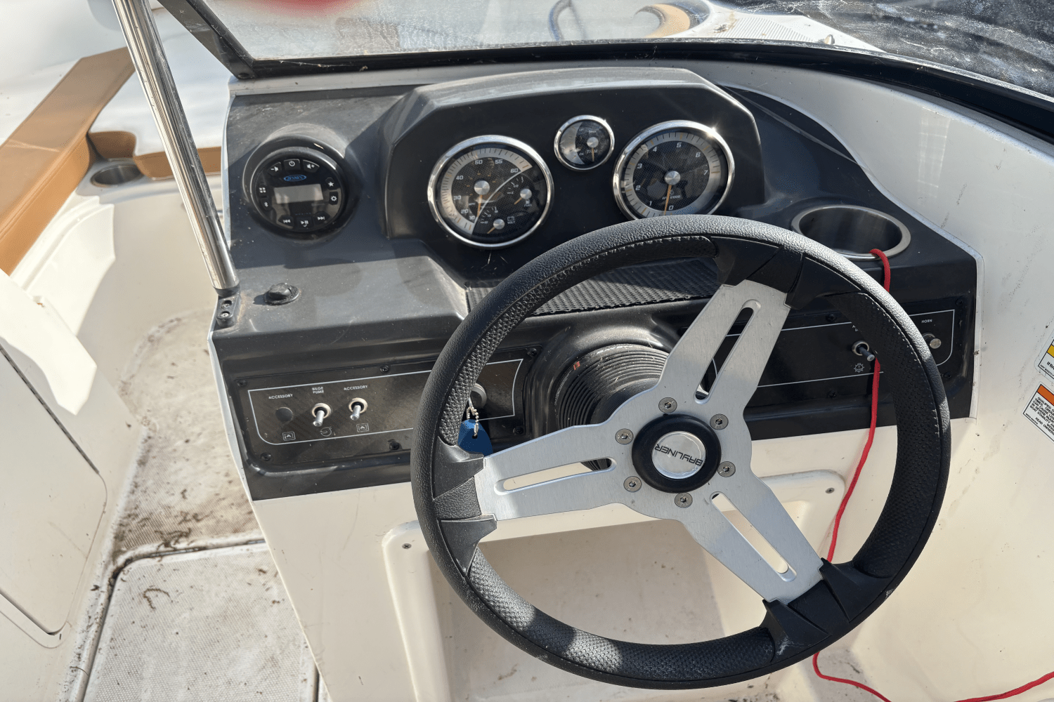 2022 Bayliner V4OB Image Thumbnail #6