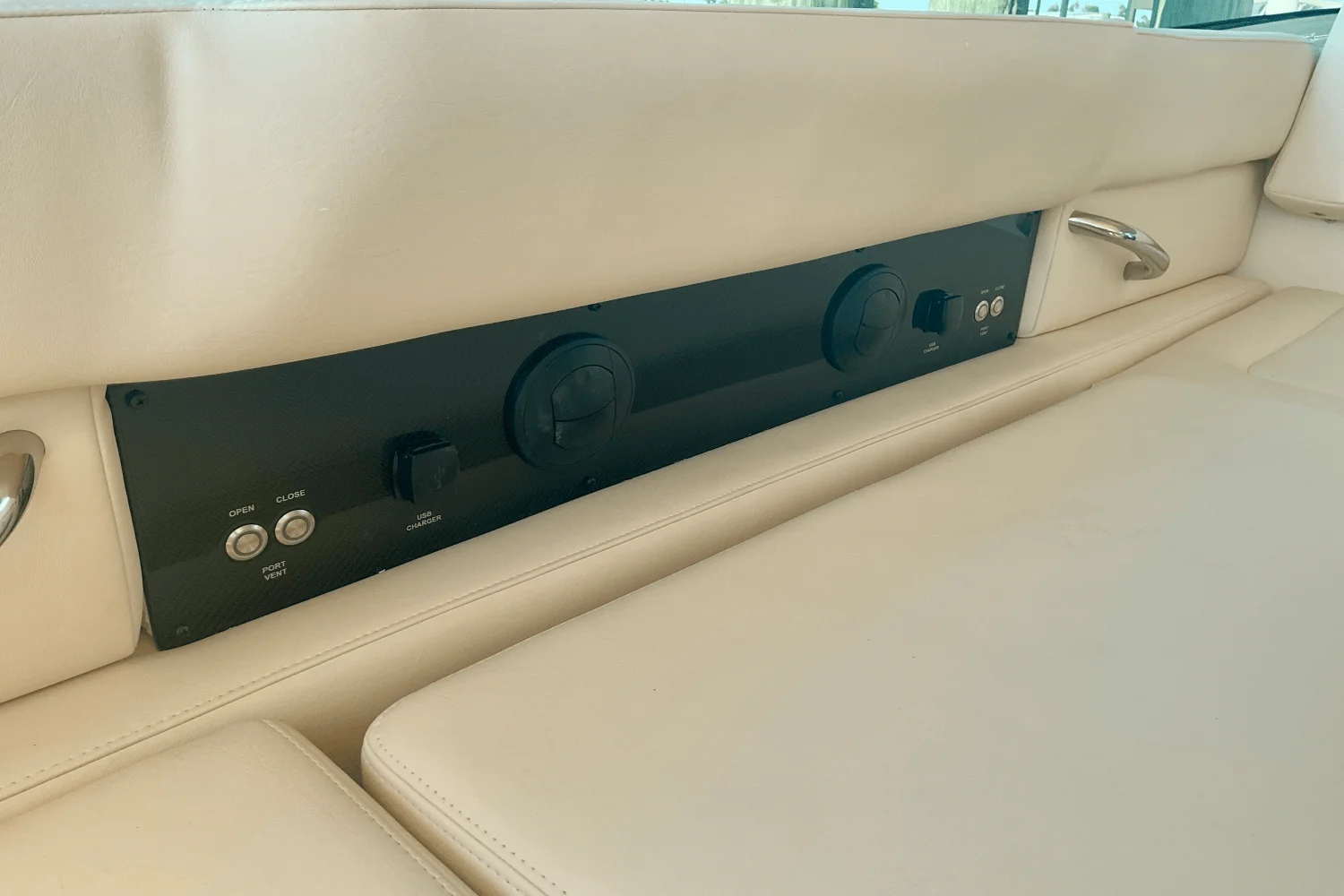 2026 Grady-White Freedom 415 Image Thumbnail #34