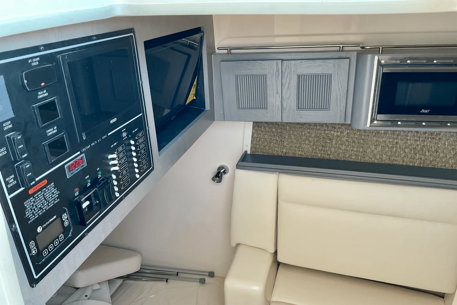 2026 Grady-White Freedom 415 Image Thumbnail #25