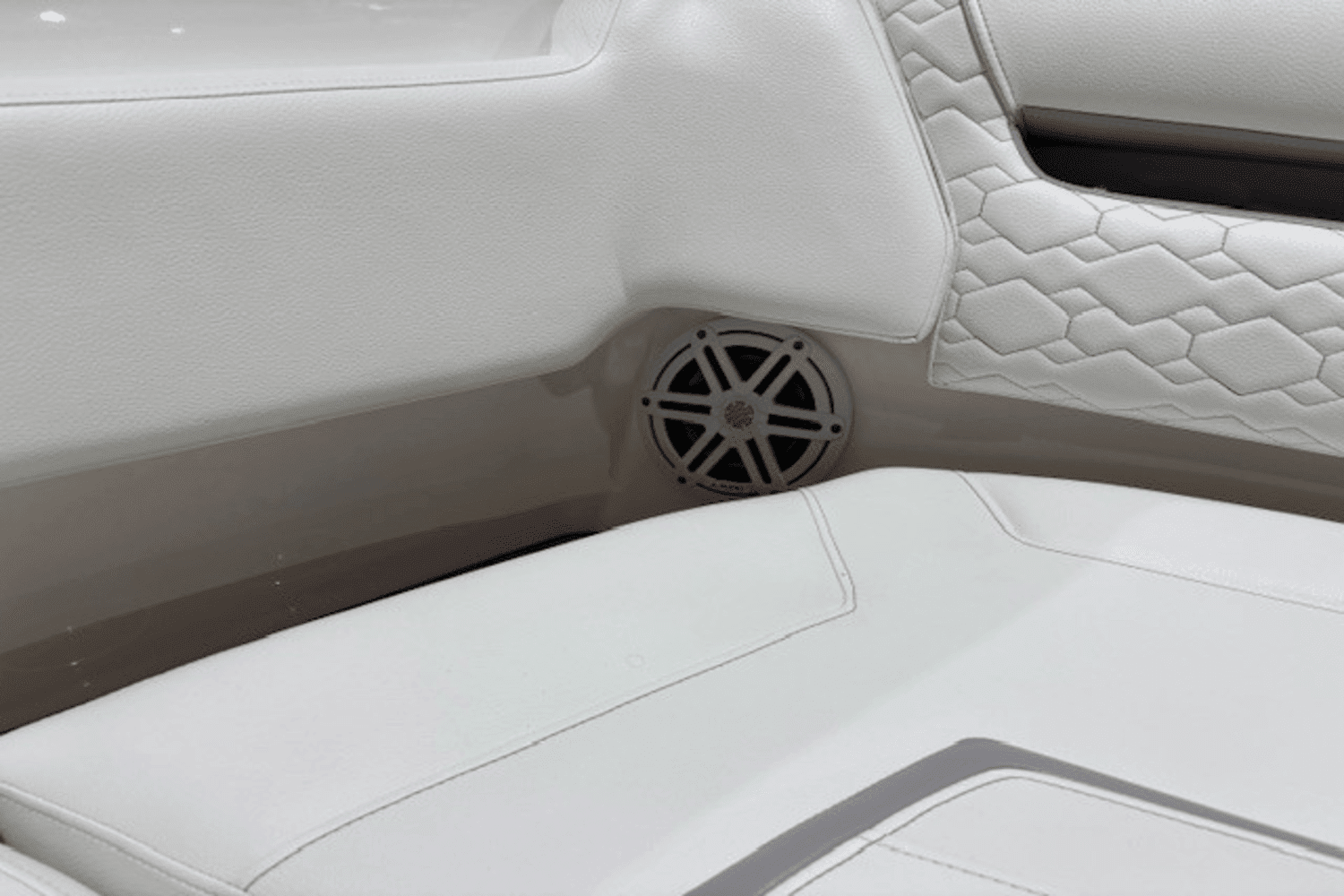 2023 Tiara Yachts
                                                             38 LS Image Thumbnail #31