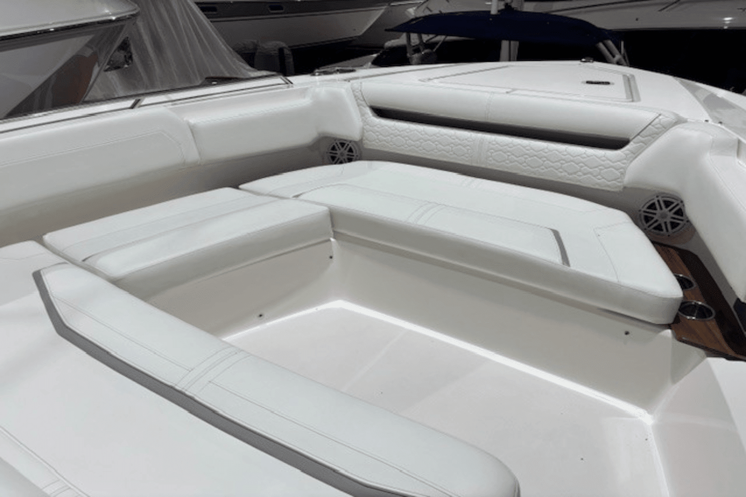2023 Tiara Yachts
                                                             38 LS Image Thumbnail #28