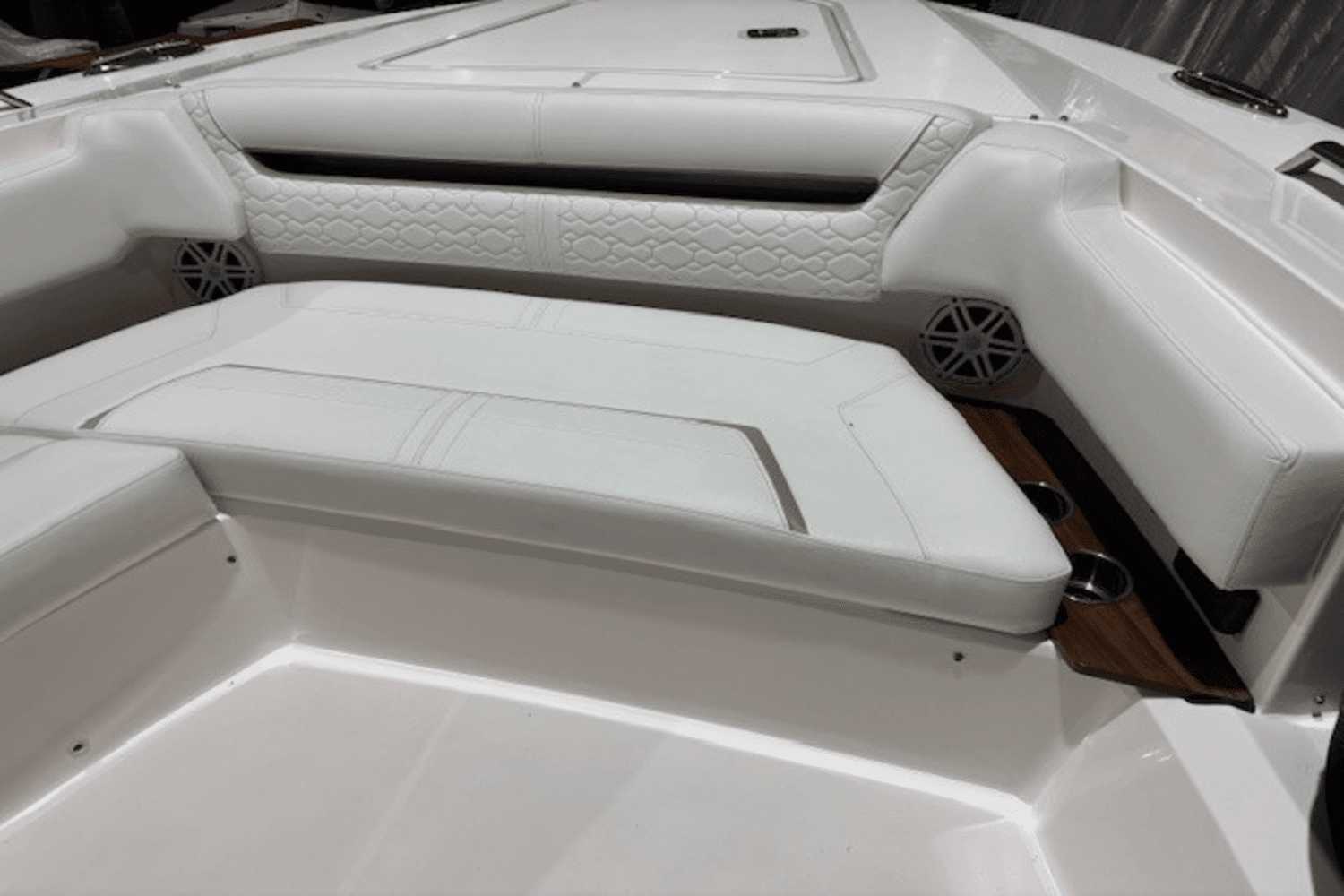 2023 Tiara Yachts
                                                             38 LS Image Thumbnail #29