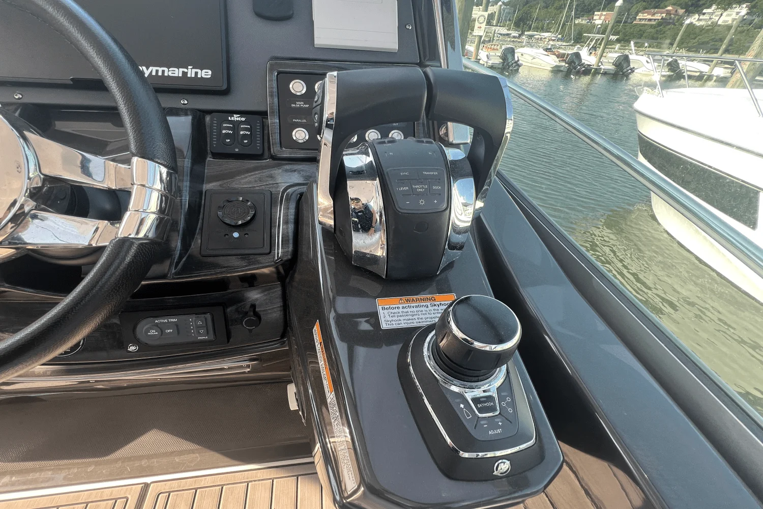 2021 Monterey 335 SPORT YACHT Image Thumbnail #24