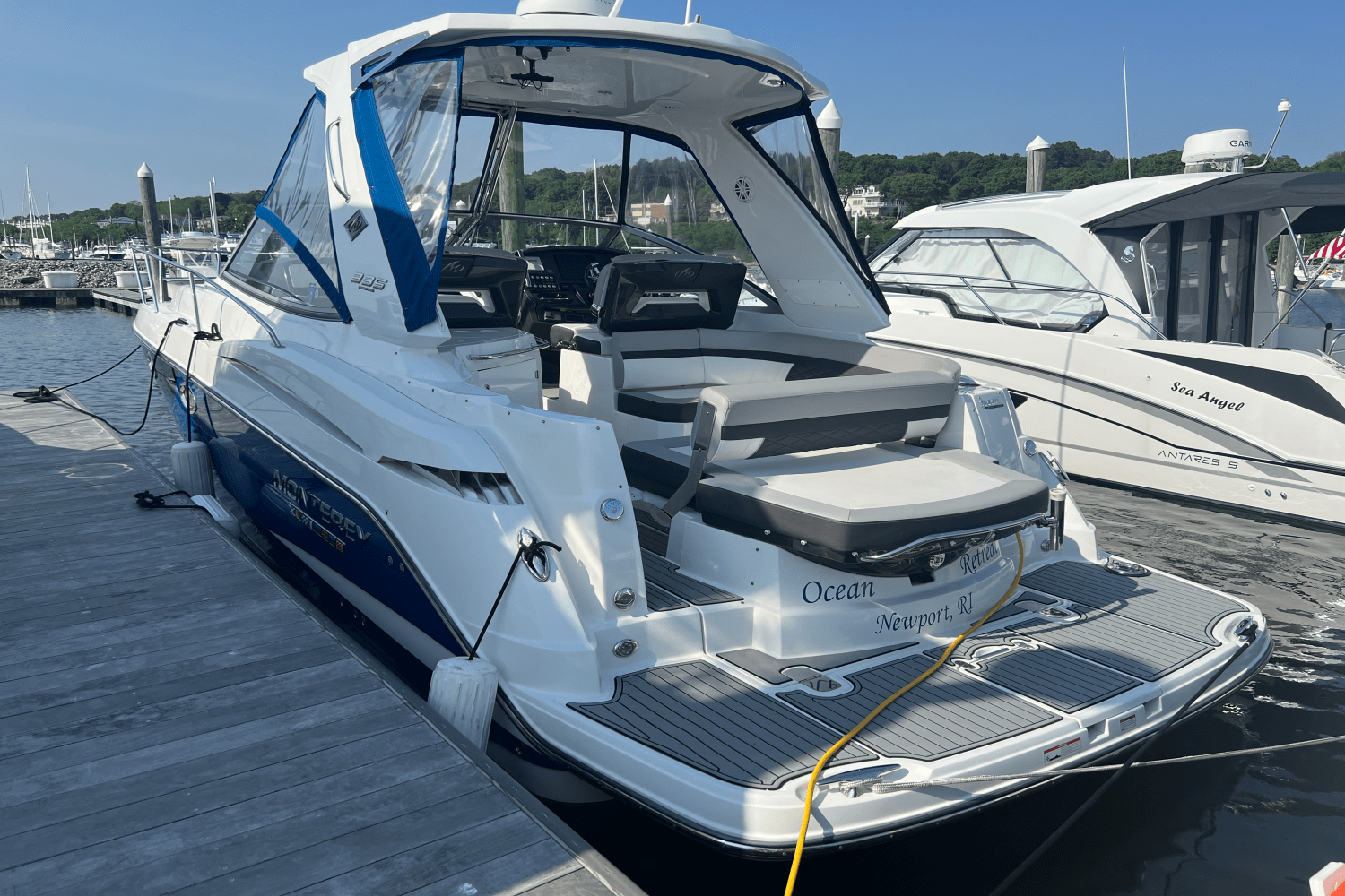 2021 Monterey 335 SPORT YACHT Image Thumbnail #1