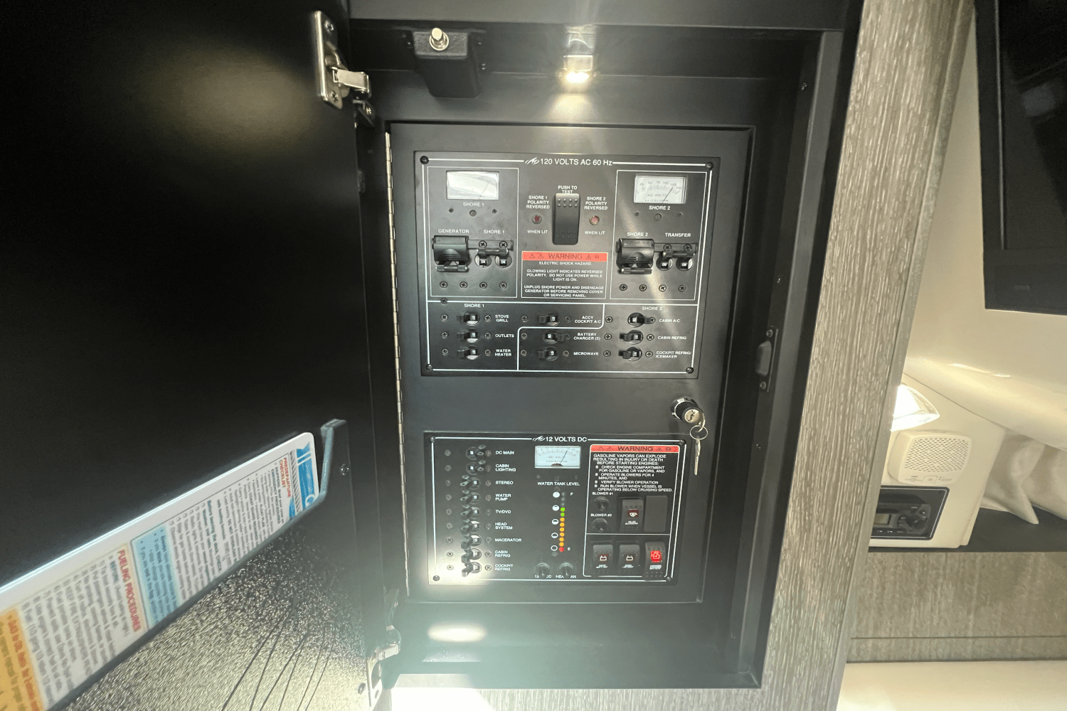 2021 Monterey 335 SPORT YACHT Image Thumbnail #41