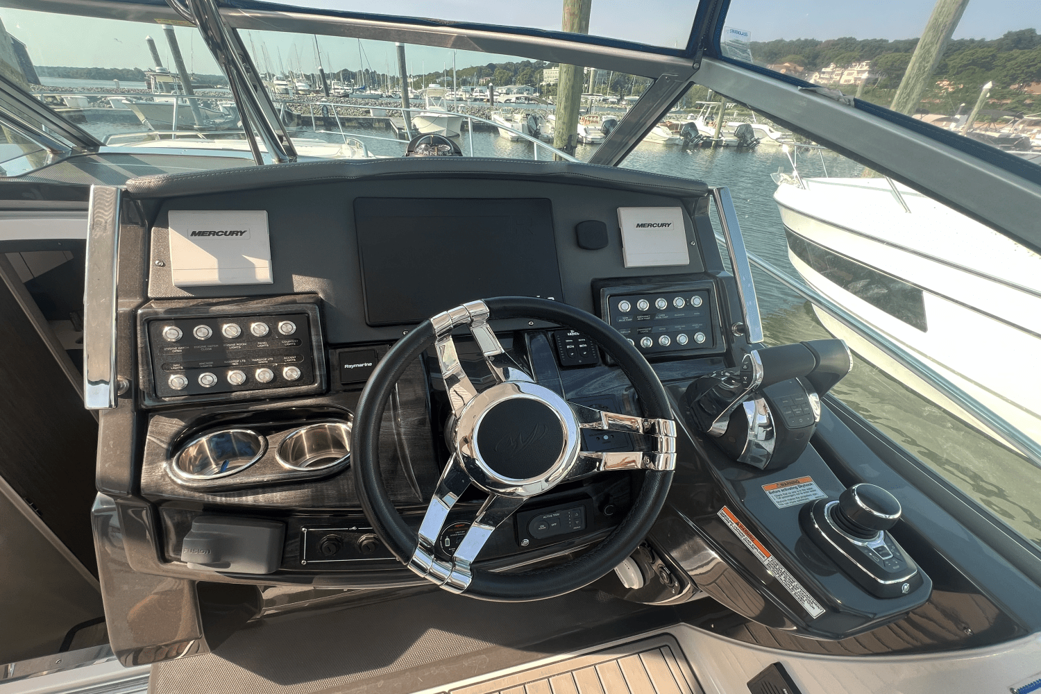 2021 Monterey 335 SPORT YACHT Image Thumbnail #21