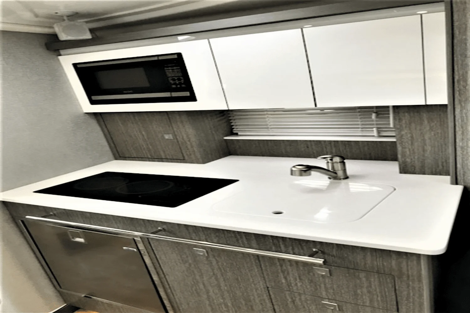 2021 Monterey 335 SPORT YACHT Image Thumbnail #57