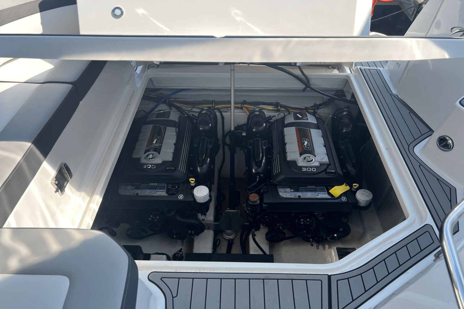 2021 Monterey 335 SPORT YACHT Image Thumbnail #45