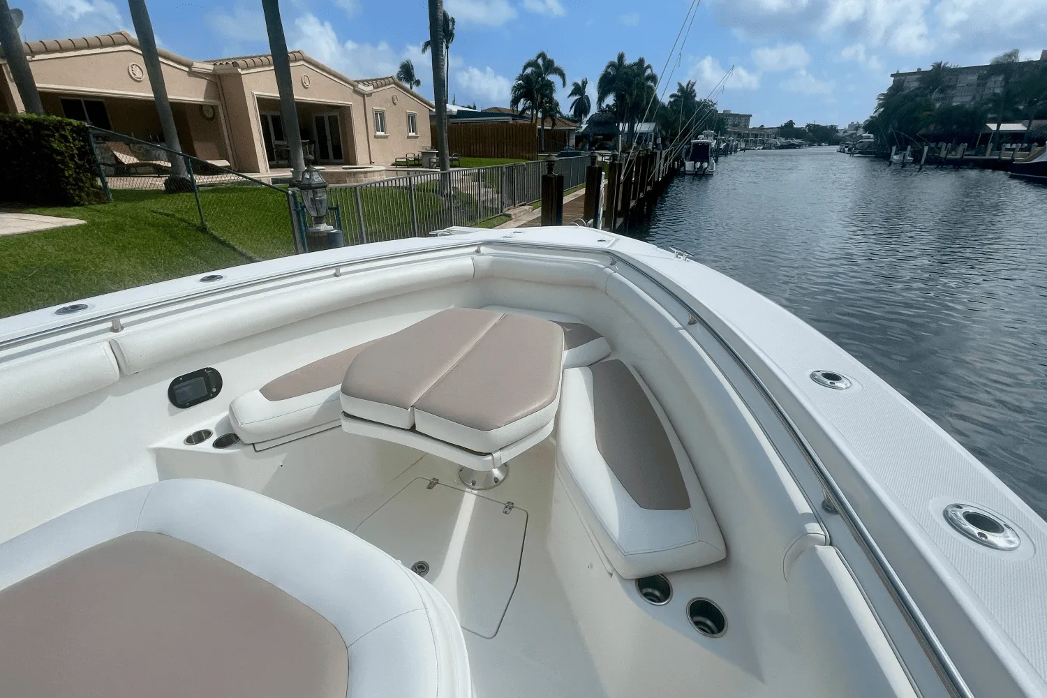 2012 Boston Whaler 370 OUTRAGE Image Thumbnail #10