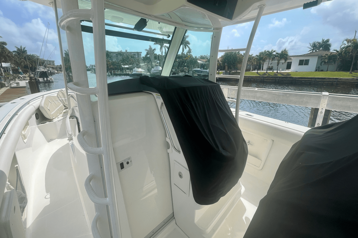 2012 Boston Whaler 370 OUTRAGE Image Thumbnail #13