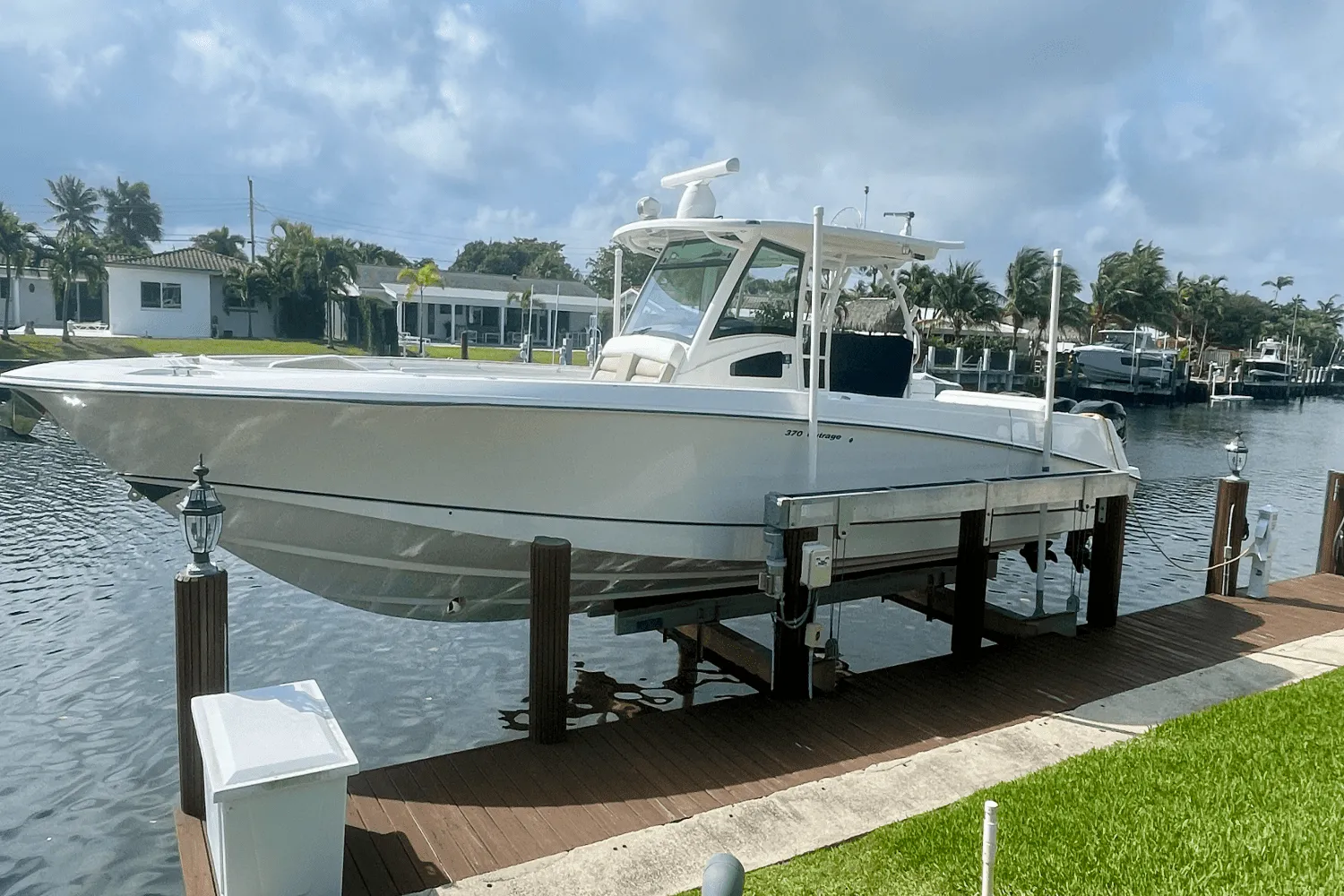 2012 Boston Whaler 370 OUTRAGE Image Thumbnail #0