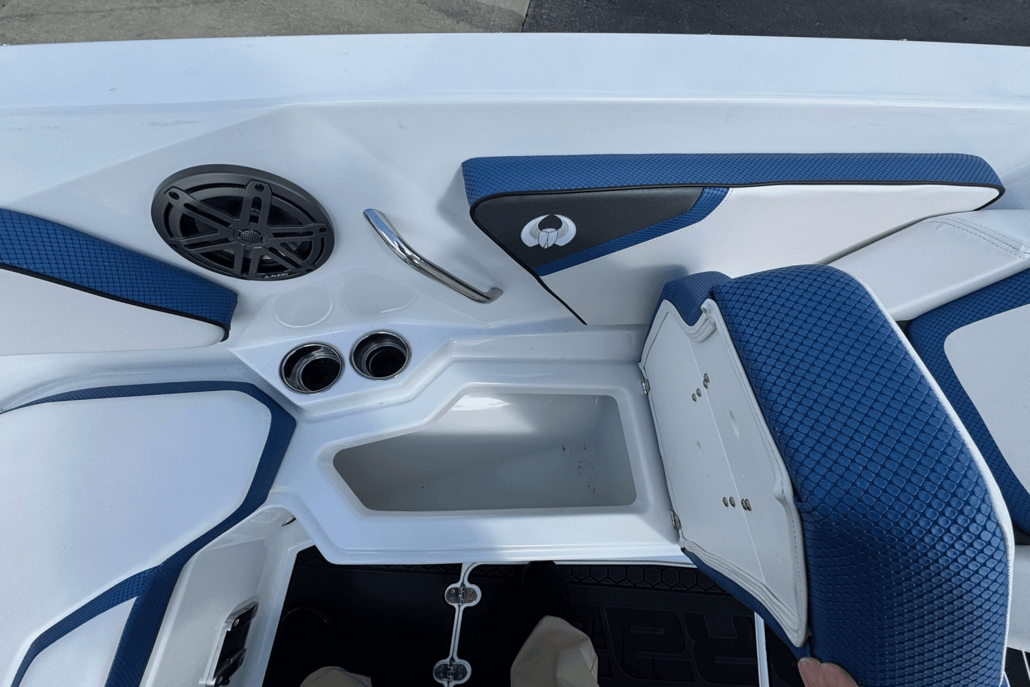 2023 Scarab
                                                             255 ID/IMPULSE Image Thumbnail #14