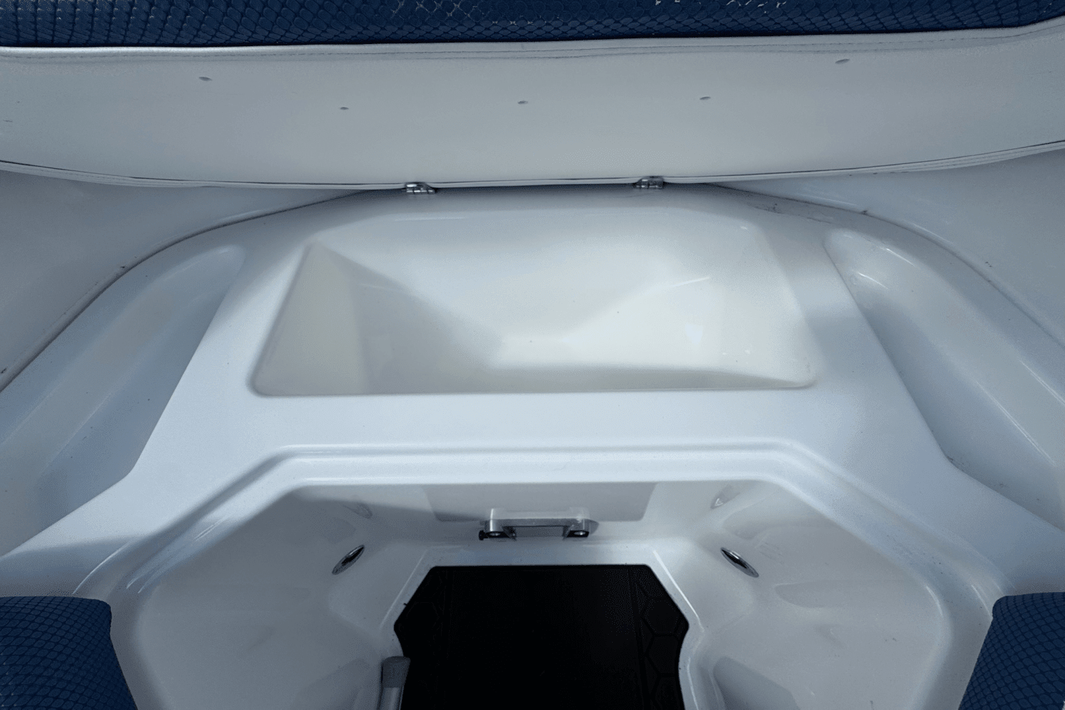 2023 Scarab
                                                             255 ID/IMPULSE Image Thumbnail #15