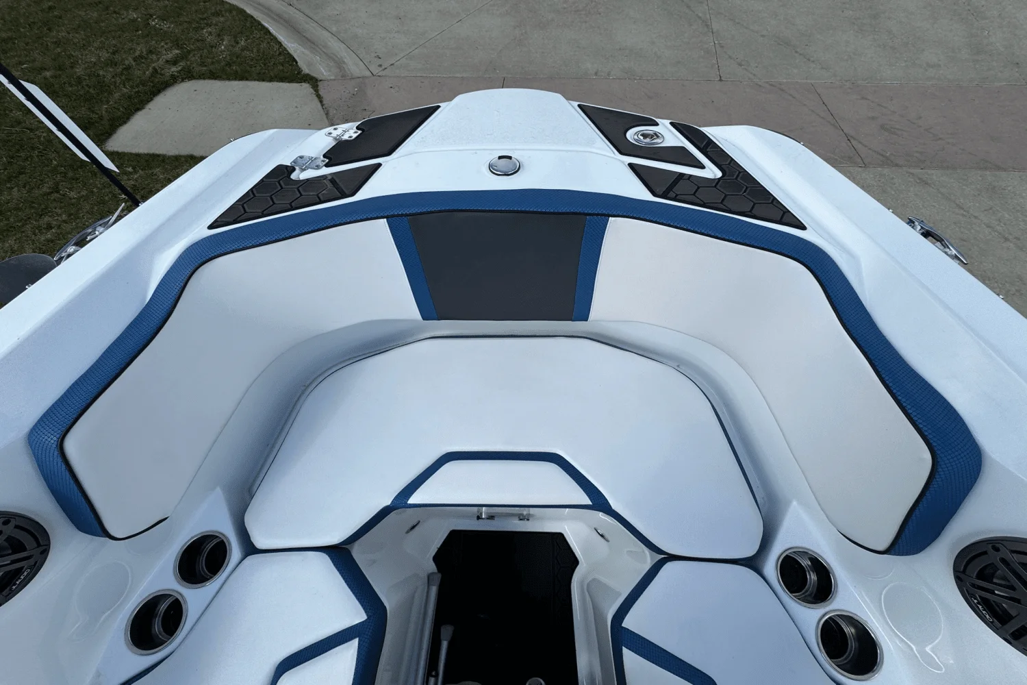 2023 Scarab 255 ID/IMPULSE Image Thumbnail #12