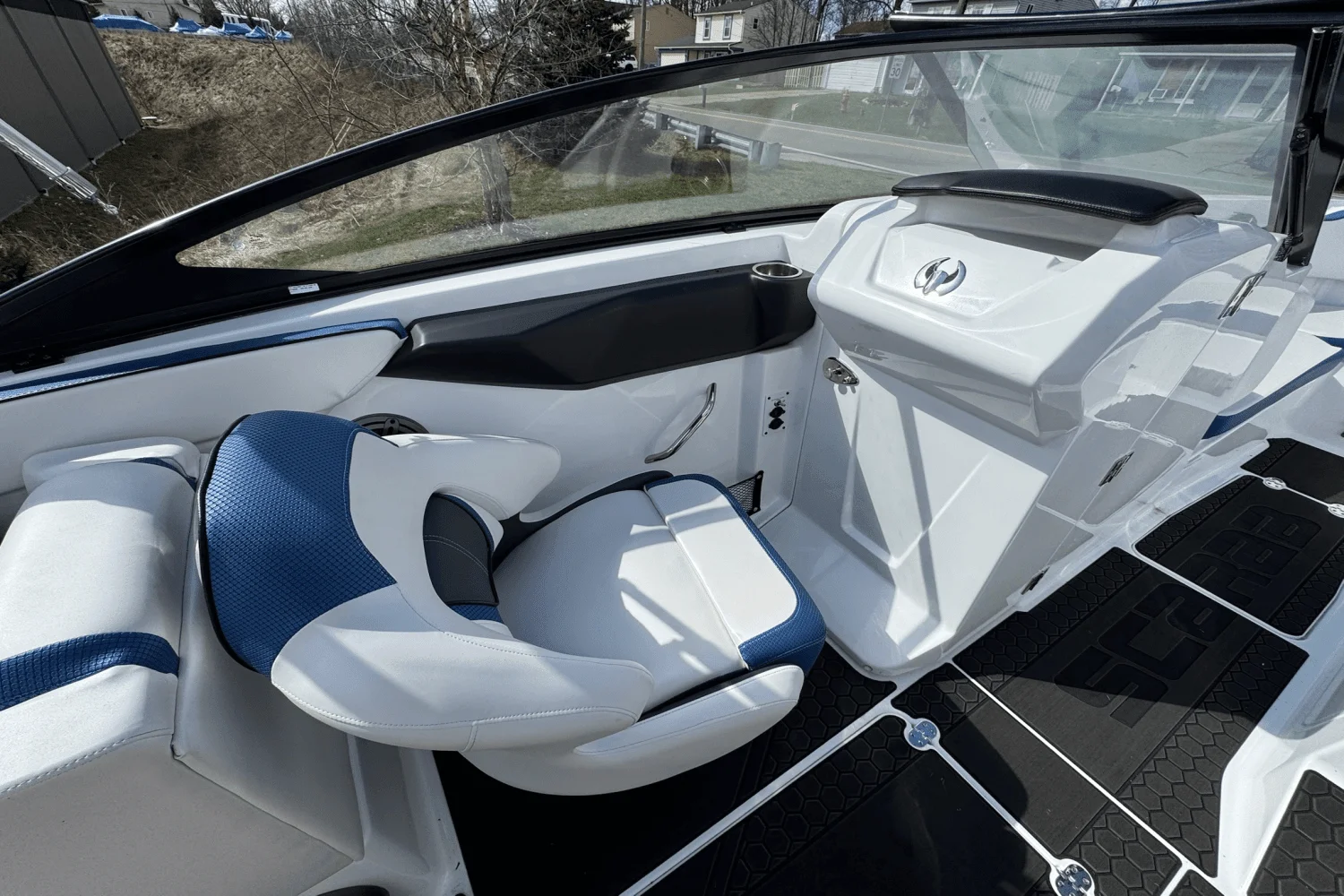 2023 Scarab 255 ID/IMPULSE Image Thumbnail #21