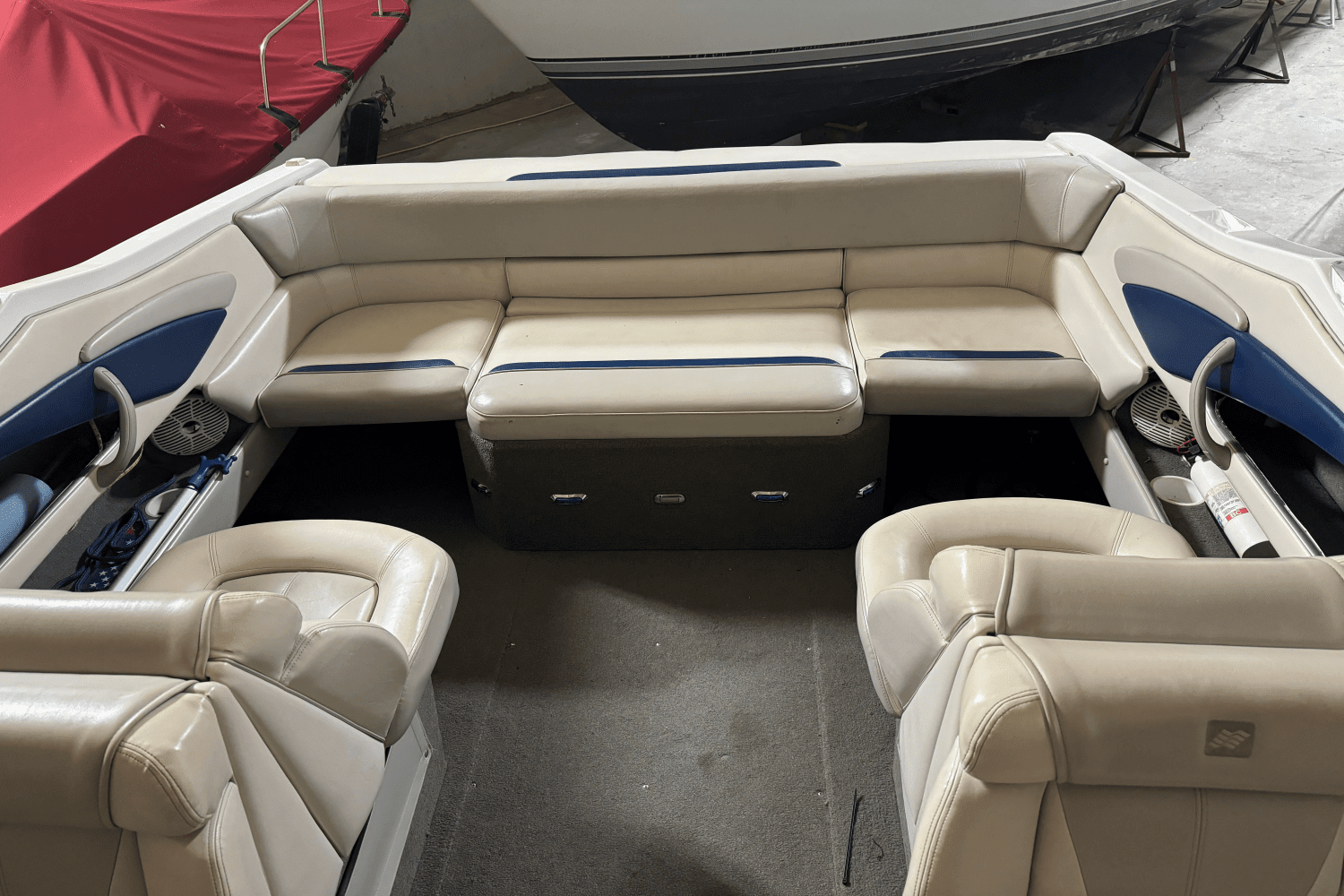 1995 Four Winns
                                                             245 SUNDOWNER Image Thumbnail #2