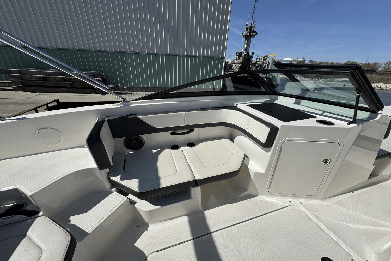 2016 Sea Ray 190 SPX Image Thumbnail #10