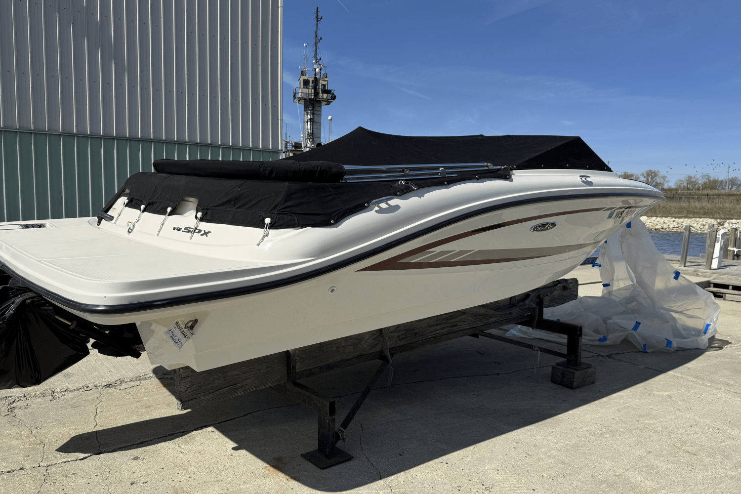 2016 Sea Ray 190 SPX Image Thumbnail #5