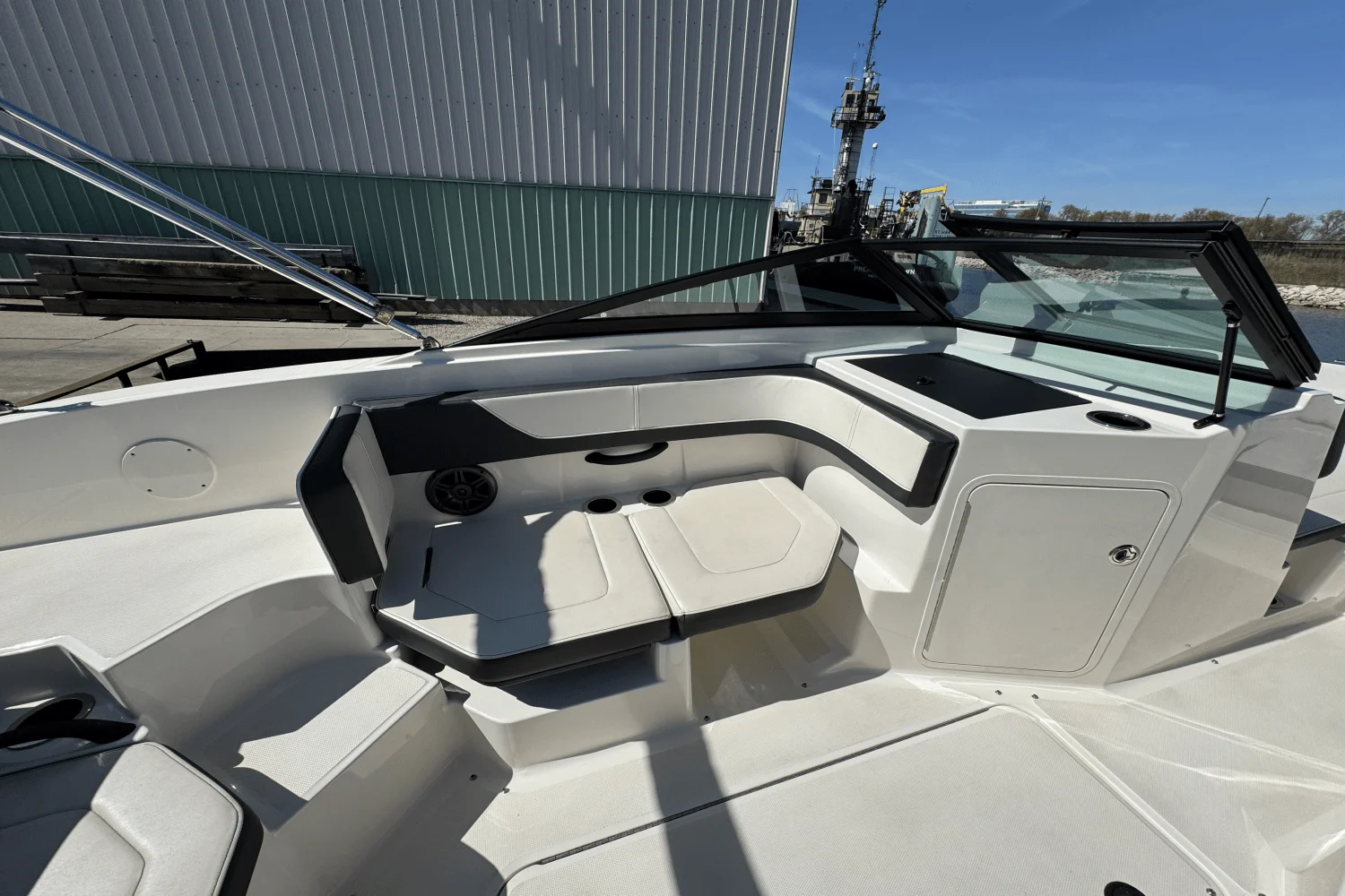 2016 Sea Ray 190 SPX Image Thumbnail #10