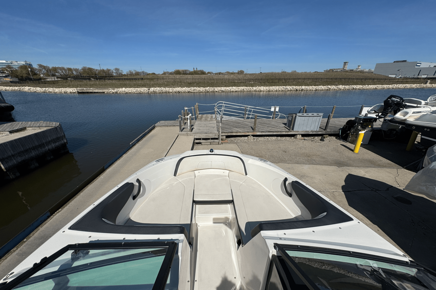 2016 Sea Ray 190 SPX Image Thumbnail #12