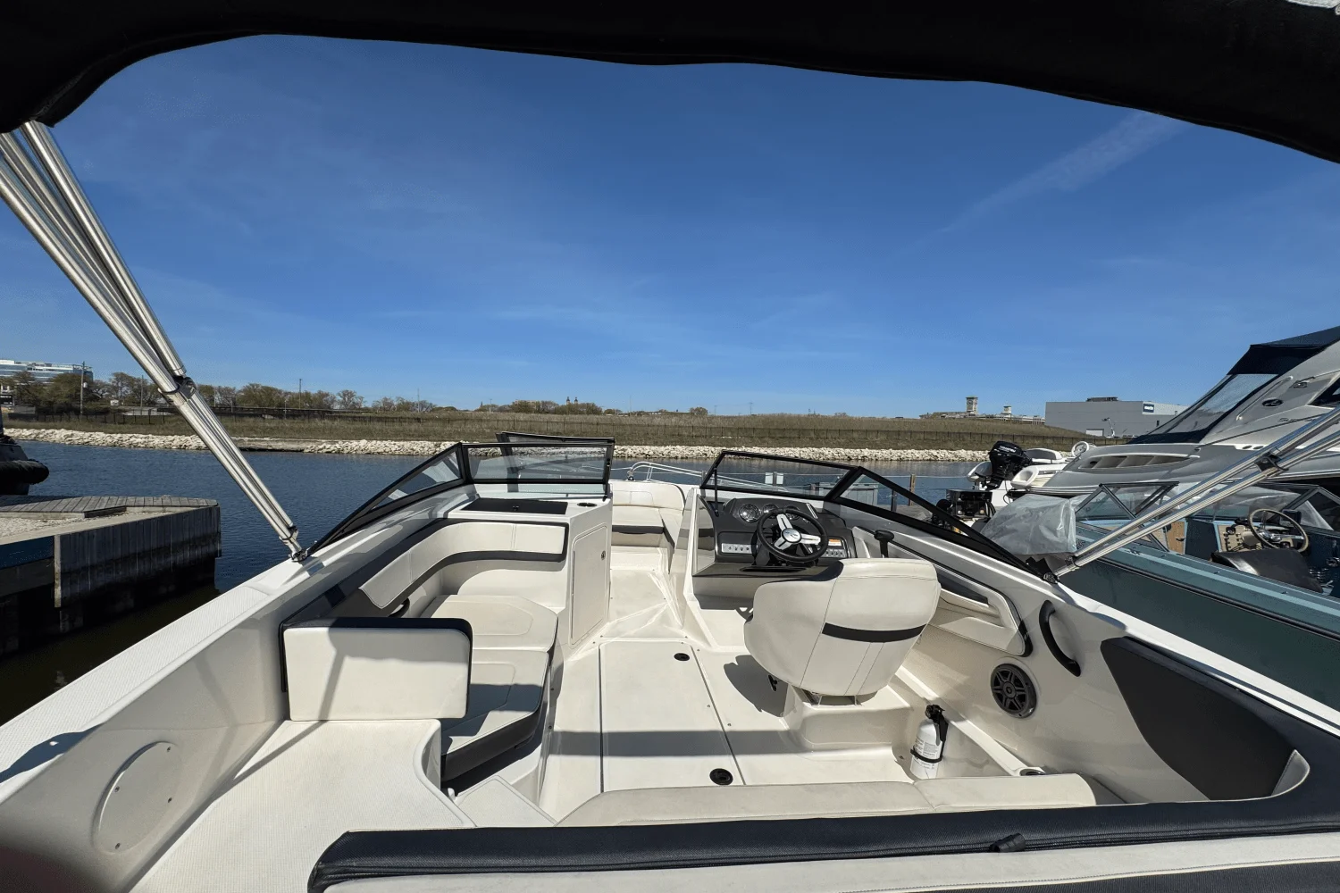 2016 Sea Ray 190 SPX Image Thumbnail #9