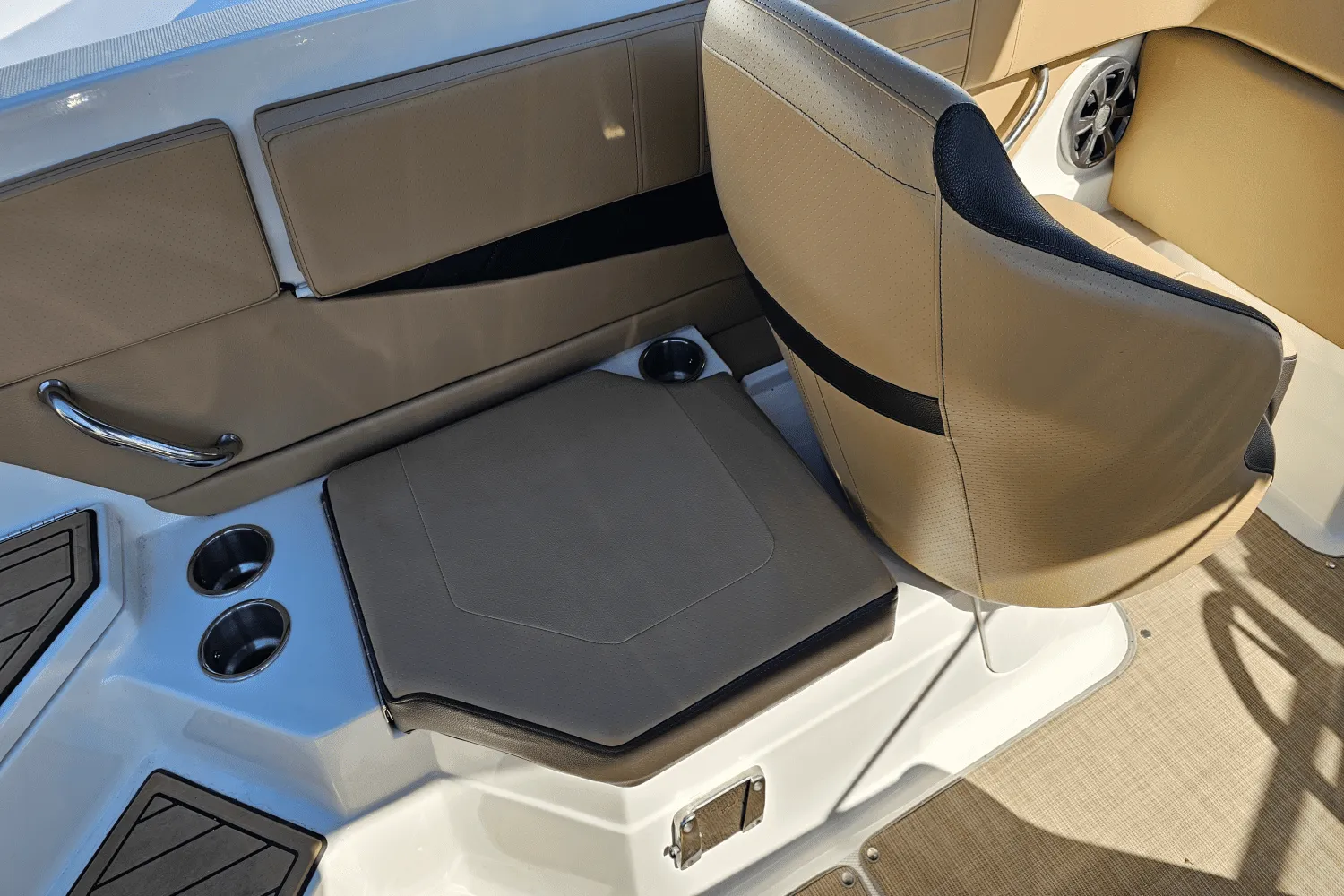 2019 Sea Ray 21 SPX-OB Image Thumbnail #16