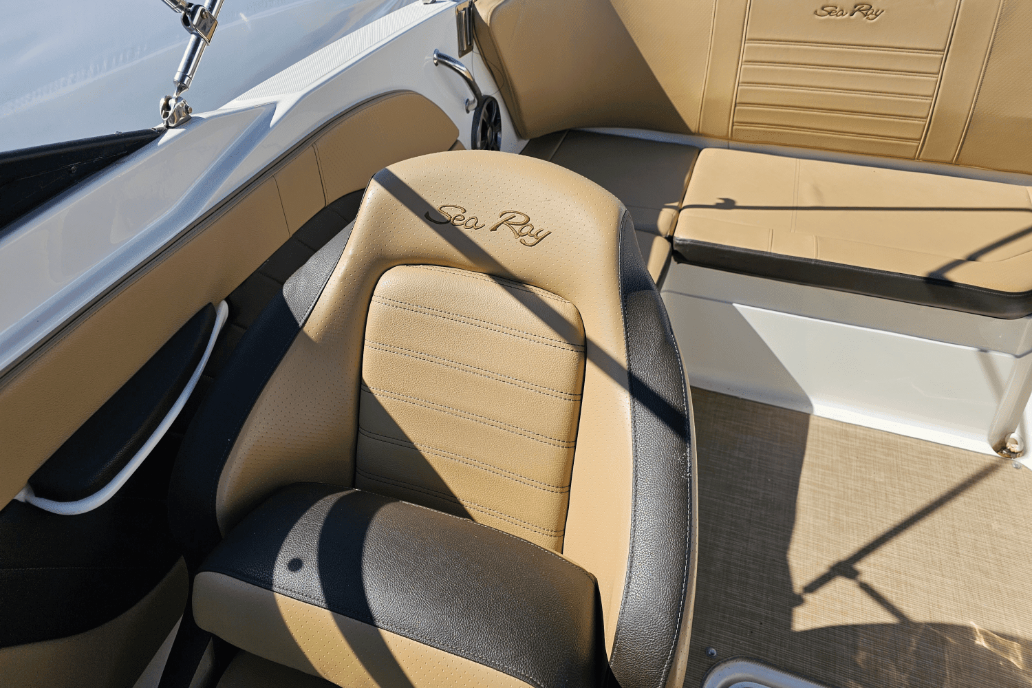 2019 Sea Ray 21 SPX-OB Image Thumbnail #24