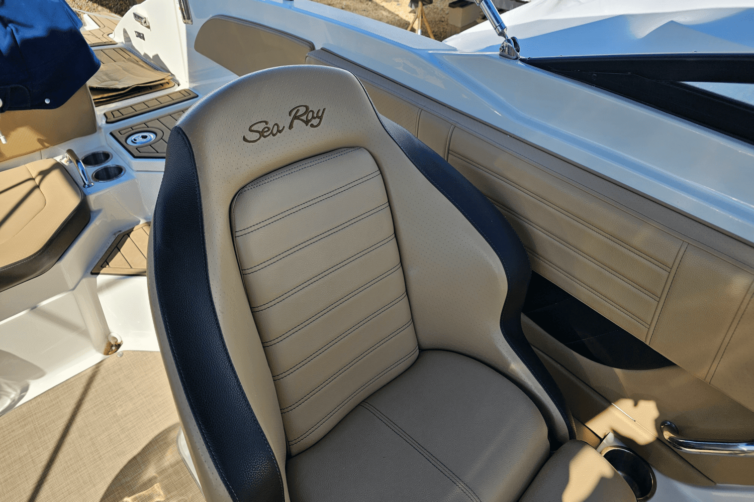 2019 Sea Ray 21 SPX-OB Image Thumbnail #20