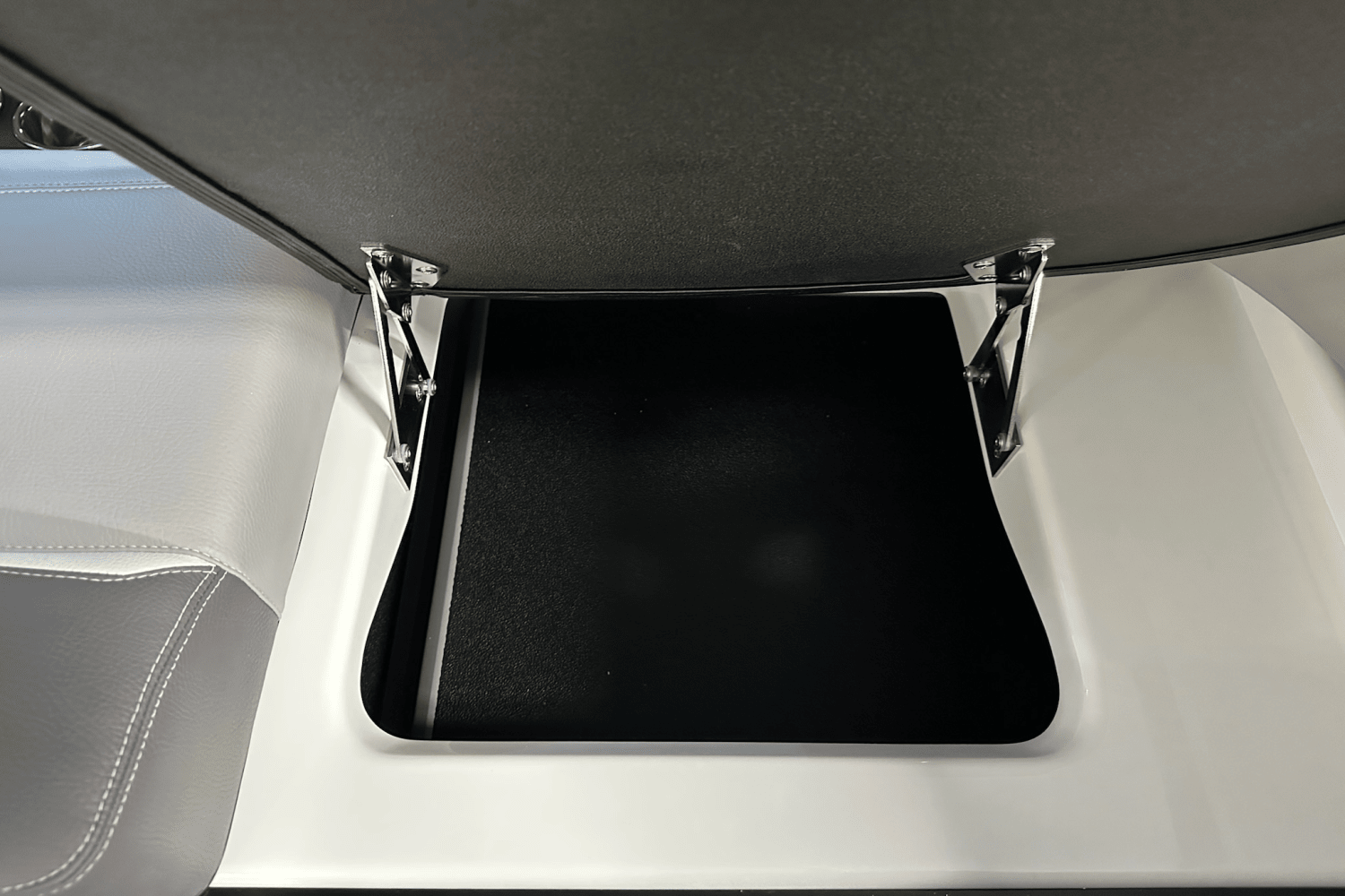 2025 Supra SE Image Thumbnail #33