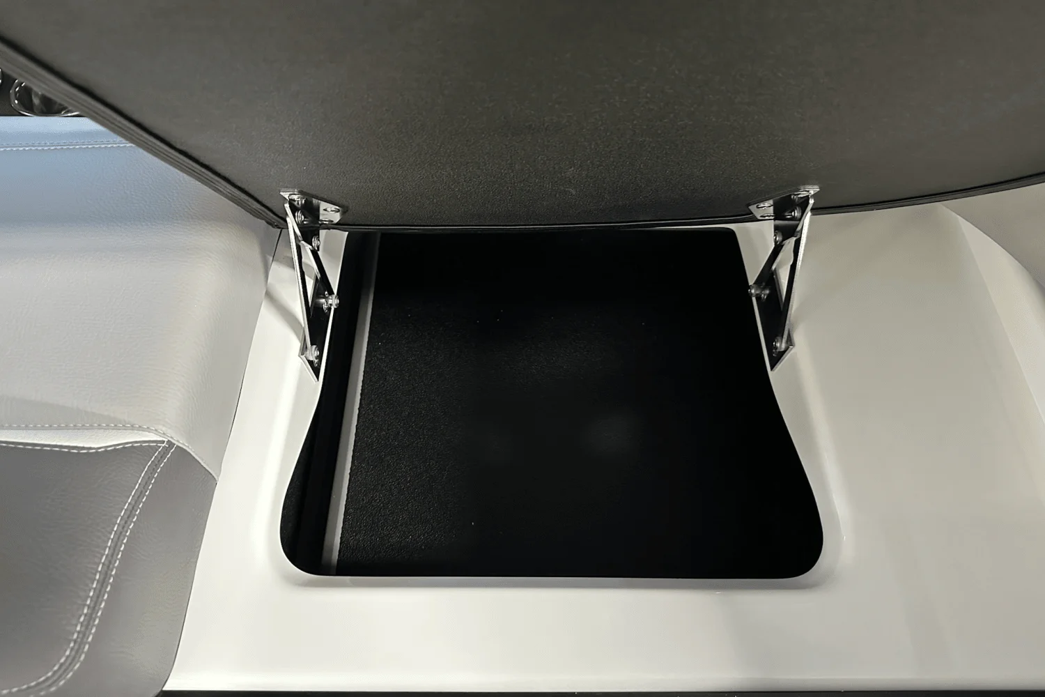 2025 Supra SE Image Thumbnail #33