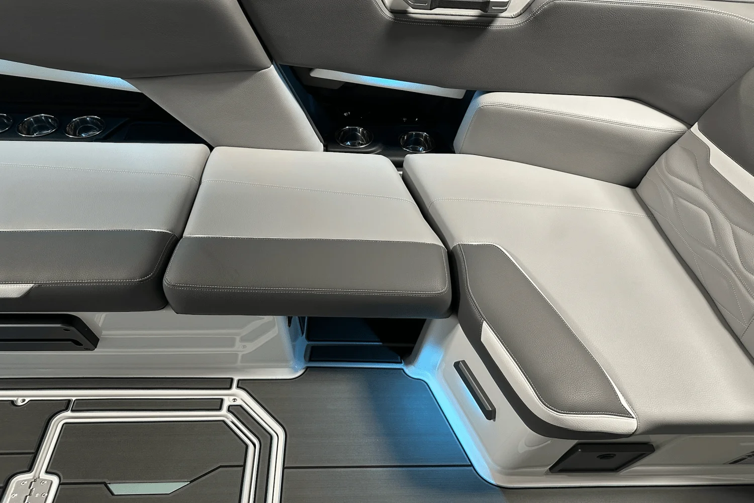 2025 Supra SE Image Thumbnail #44