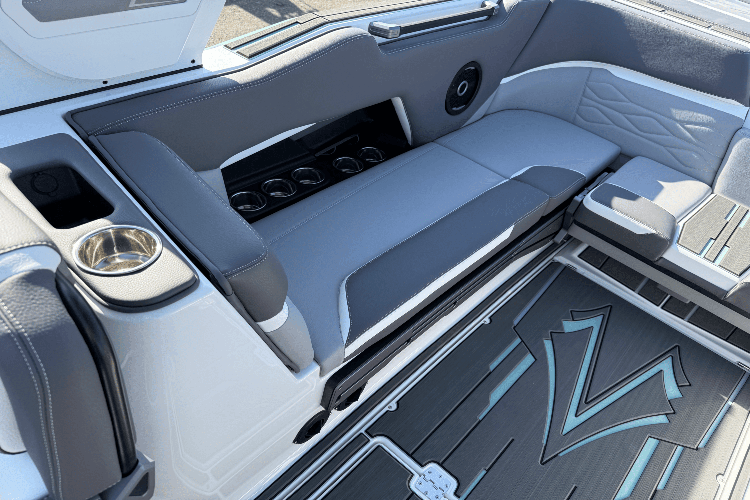 2025 Supra SE Image Thumbnail #95