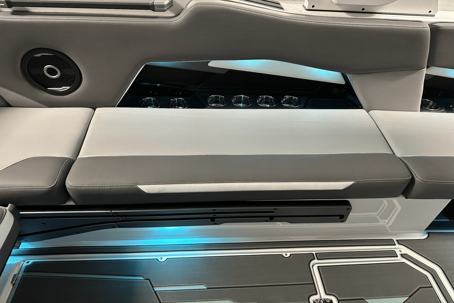 2025 Supra SE Image Thumbnail #41