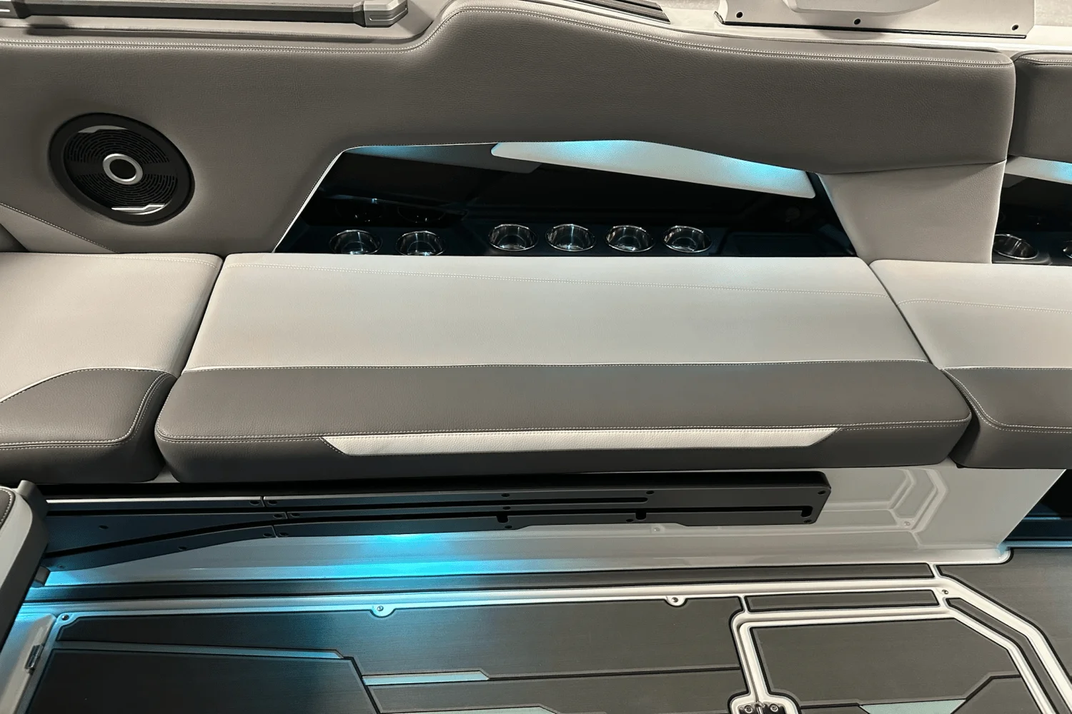 2025 Supra SE Image Thumbnail #41