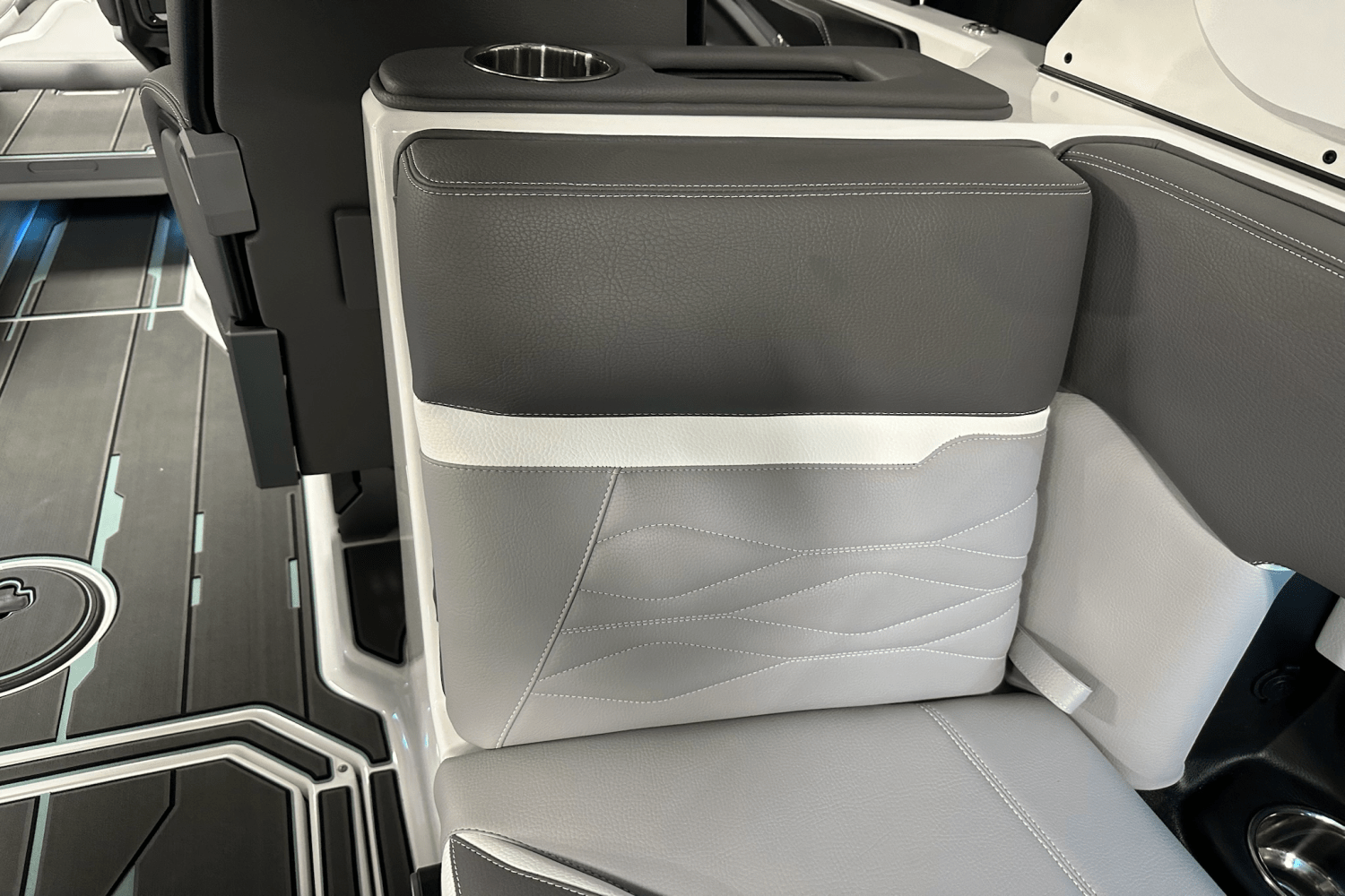 2025 Supra SE Image Thumbnail #24