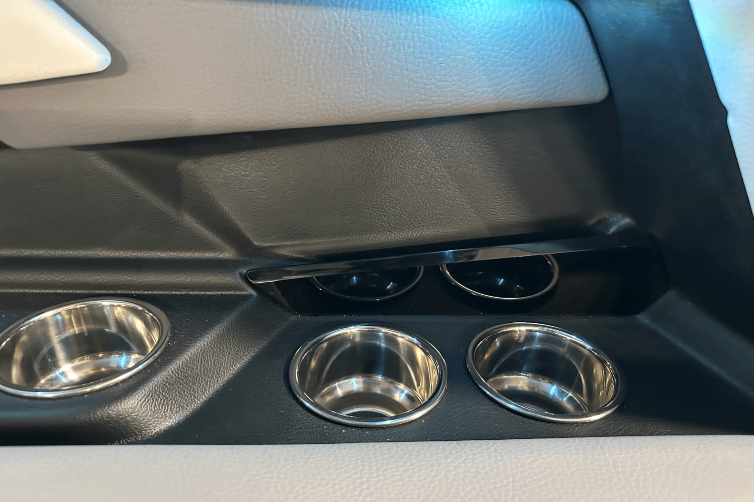 2025 Supra SE Image Thumbnail #31