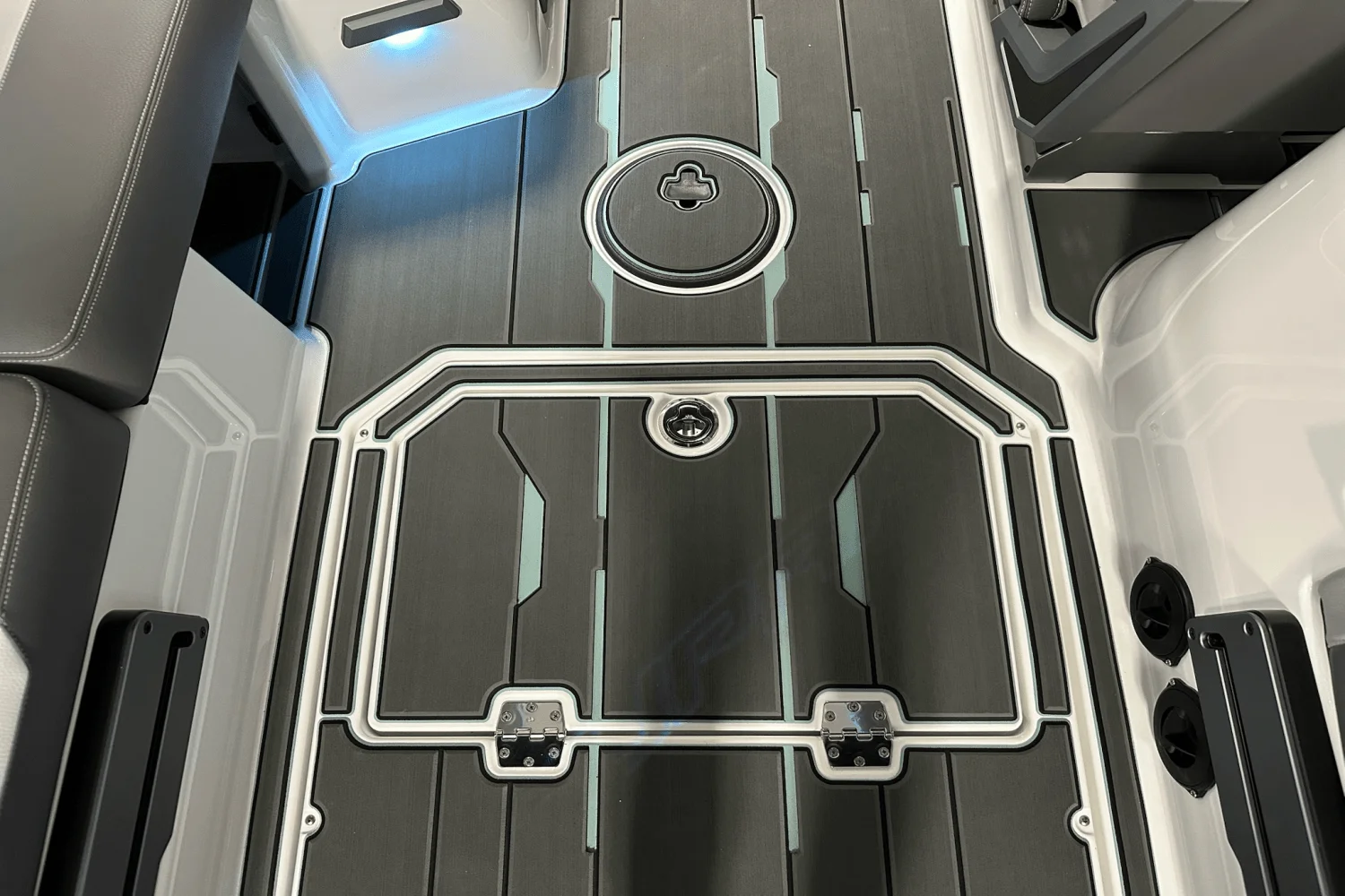 2025 Supra SE Image Thumbnail #42