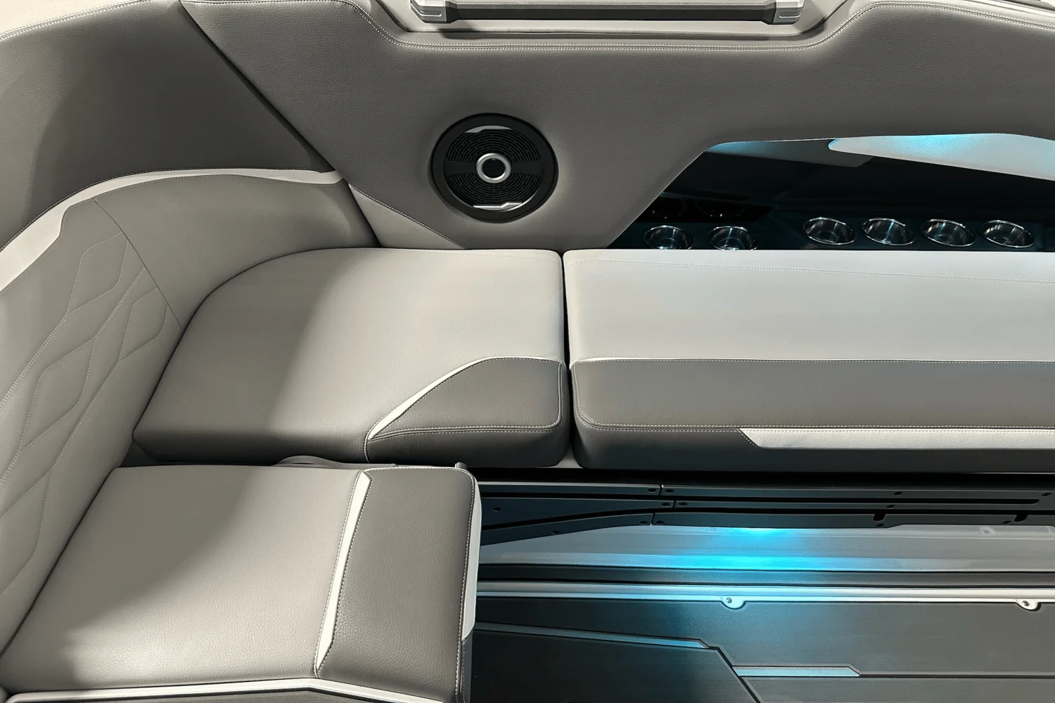 2025 Supra SE Image Thumbnail #39