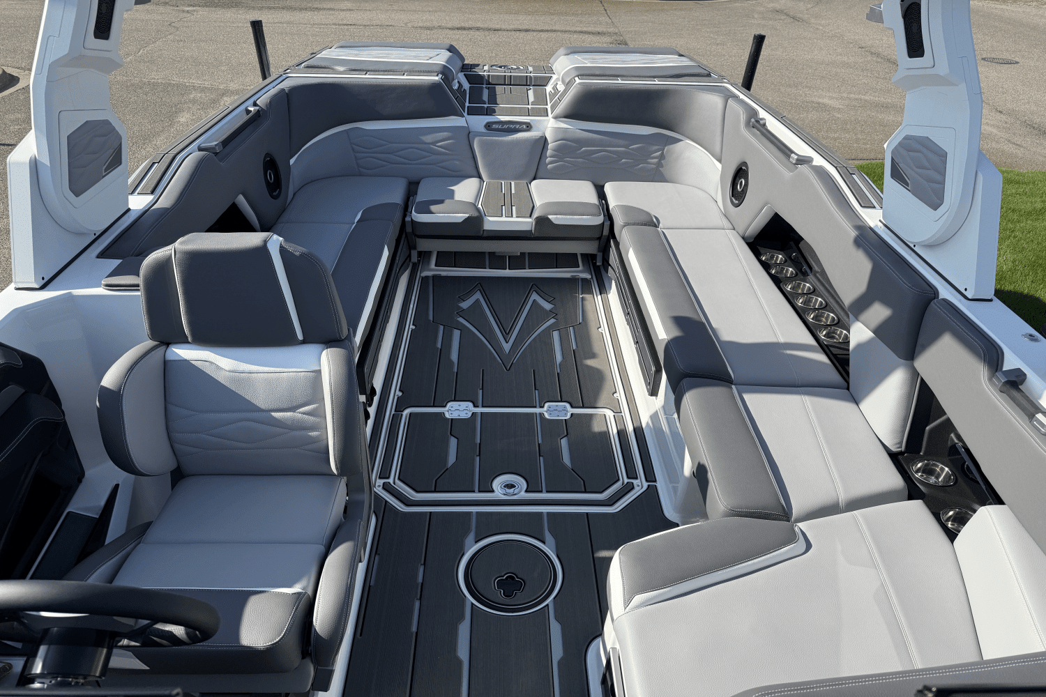 2025 Supra SE Image Thumbnail #17