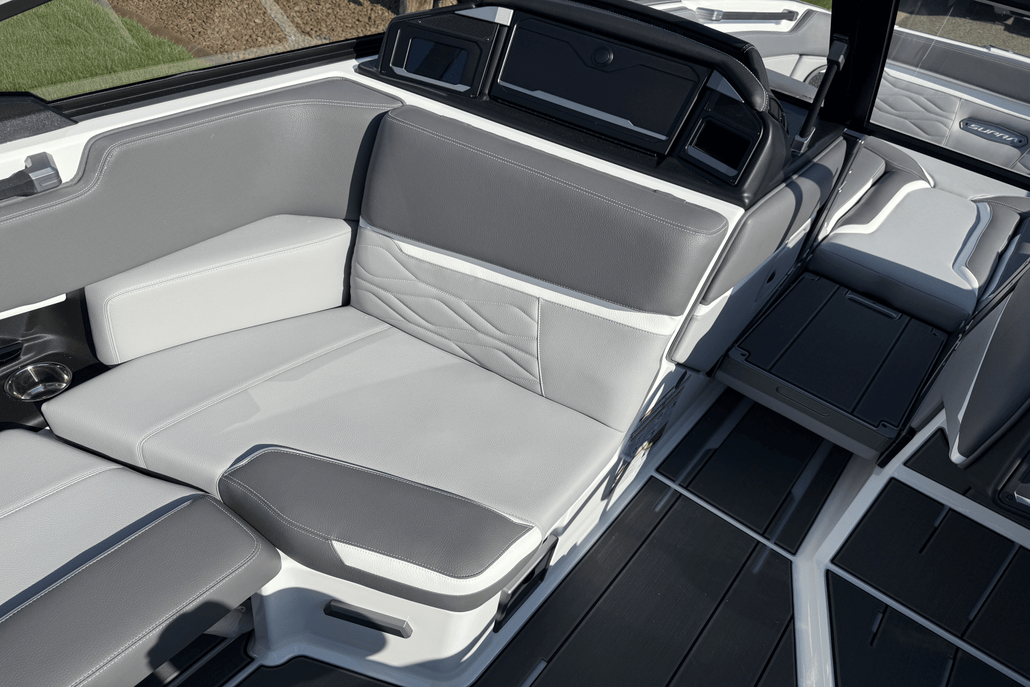 2025 Supra SE Image Thumbnail #12