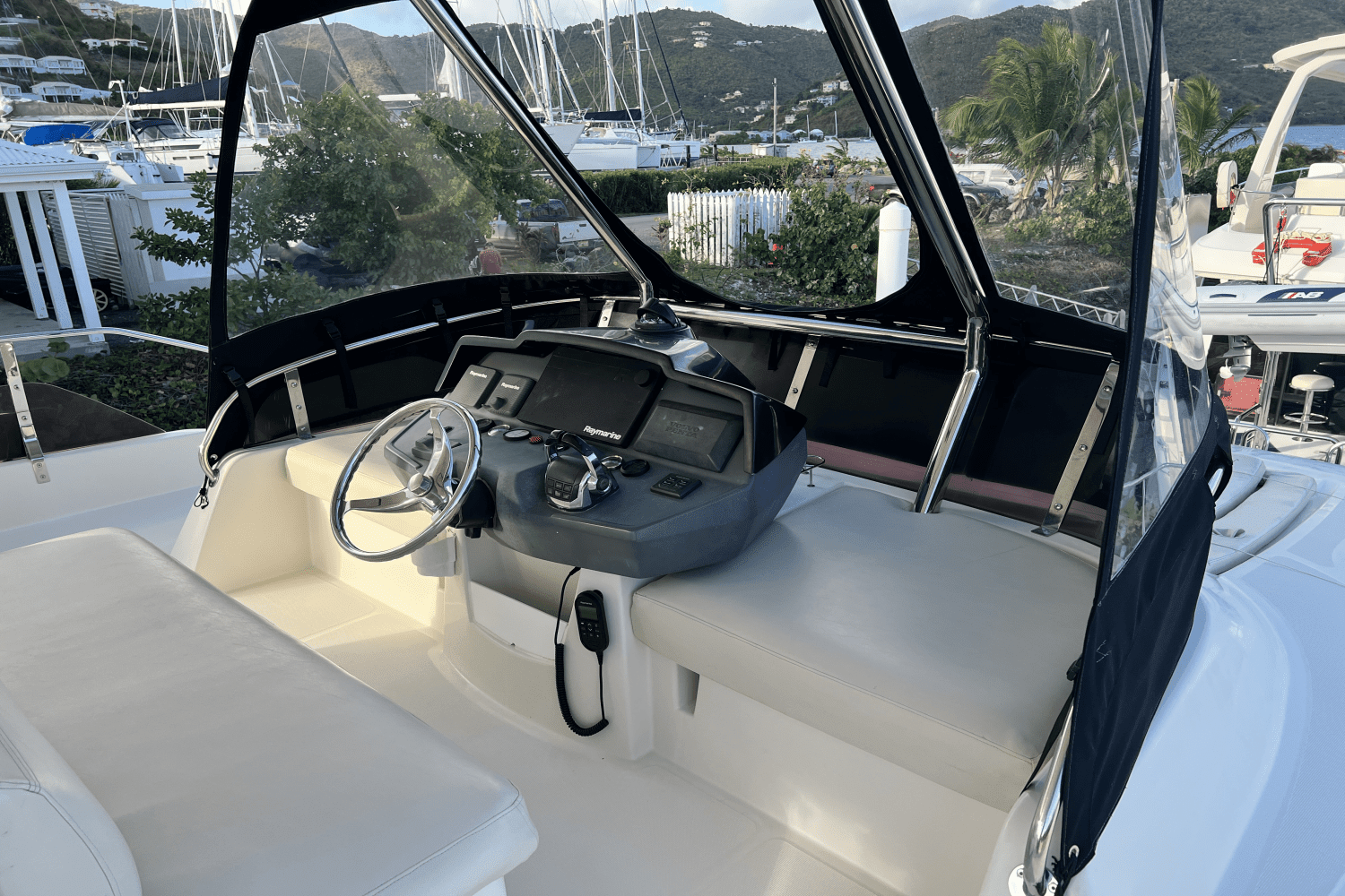 2016 Aquila 48 Image Thumbnail #18