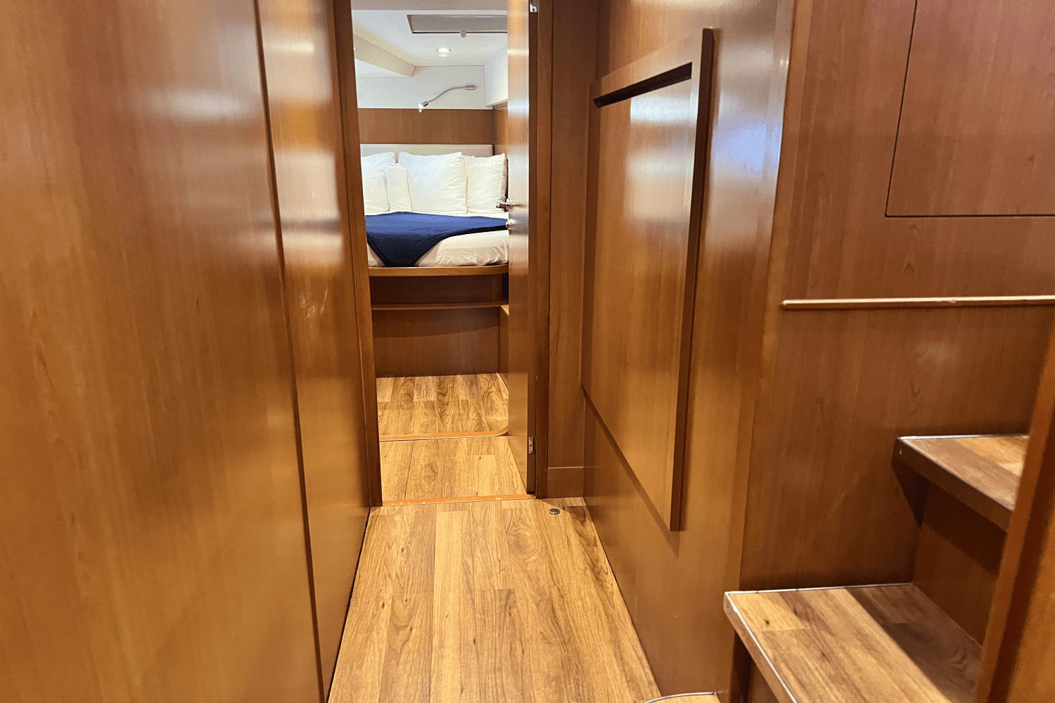 2016 Aquila 48 Image Thumbnail #13