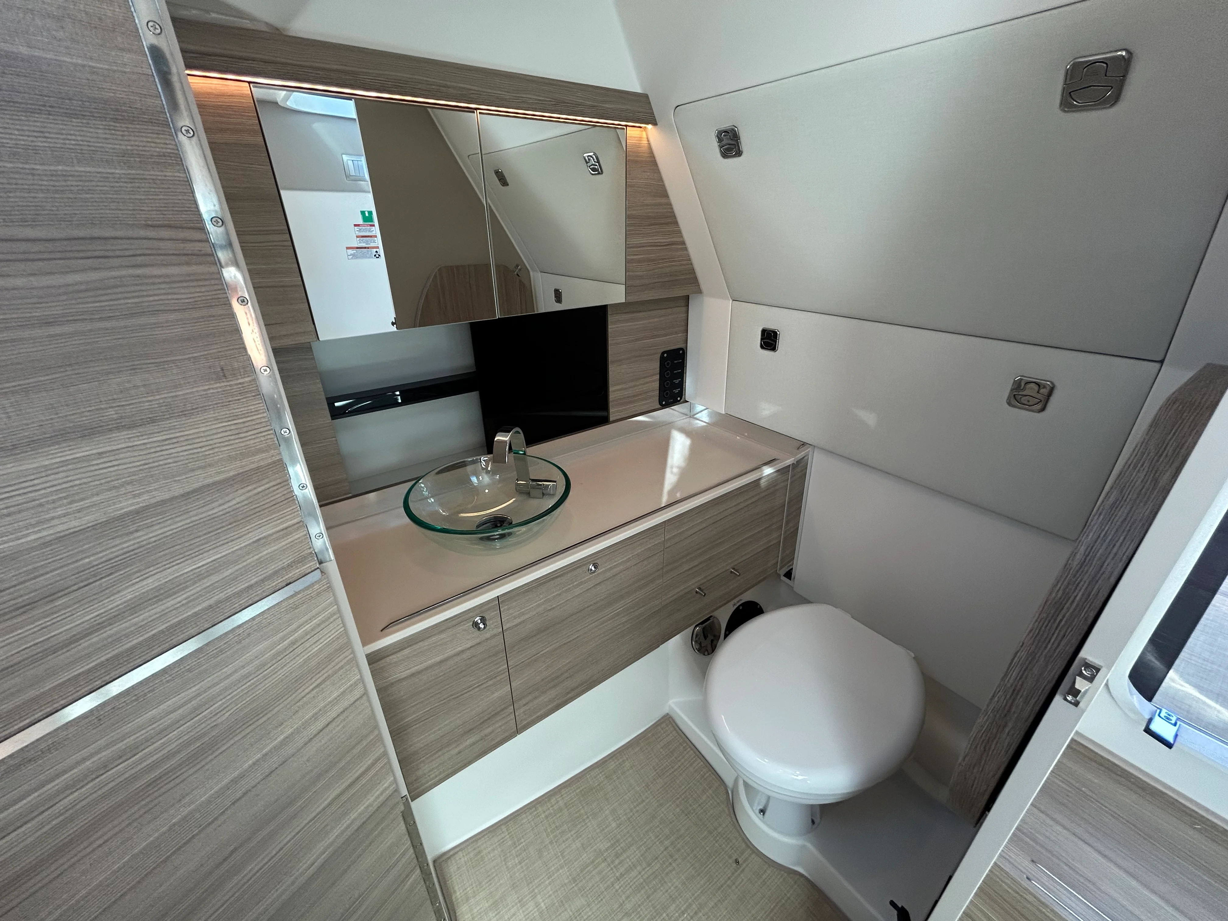 2026 Saxdor 320 GTC Image Thumbnail #15