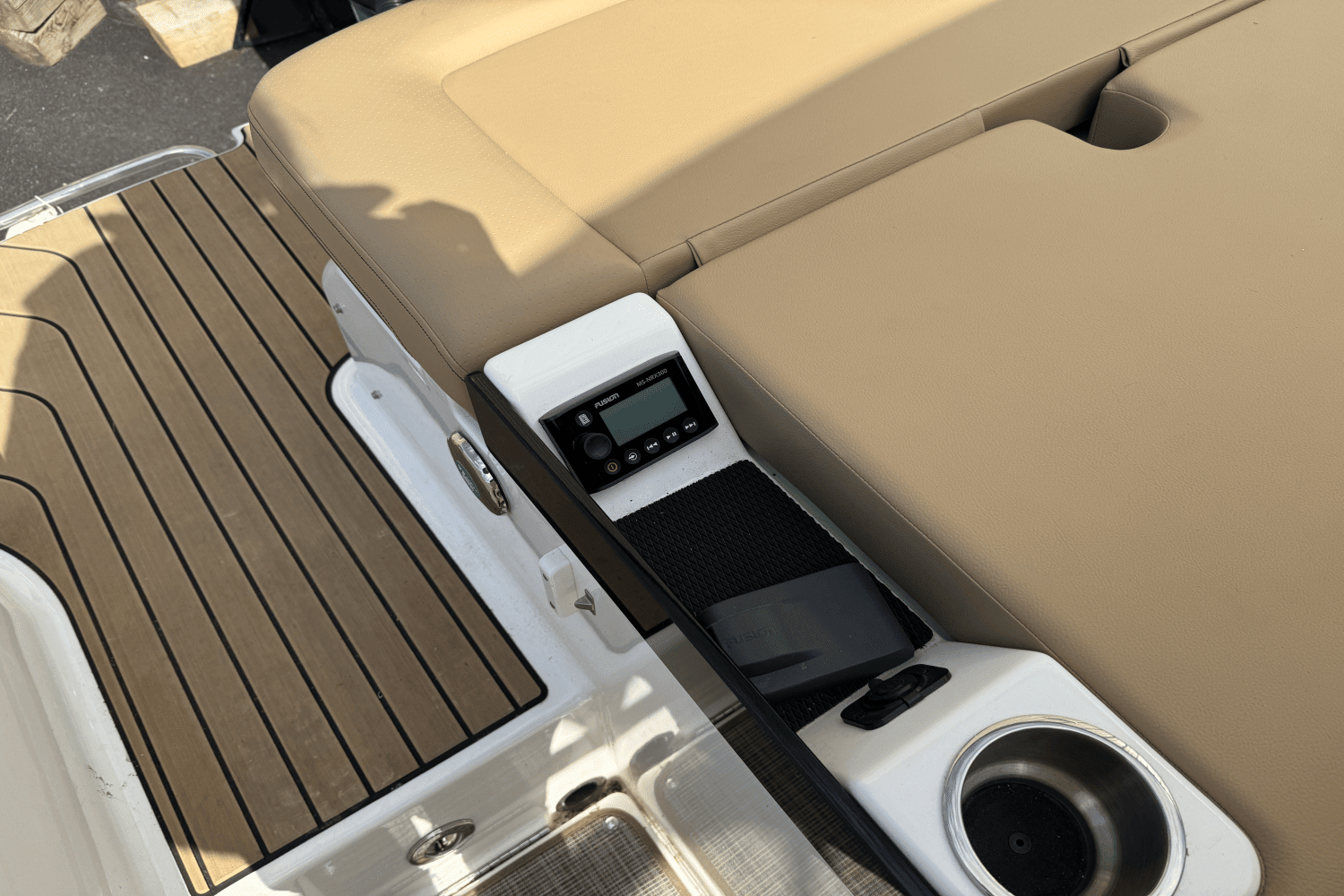 2023 Sea Ray 260 SLX/OB Image Thumbnail #41