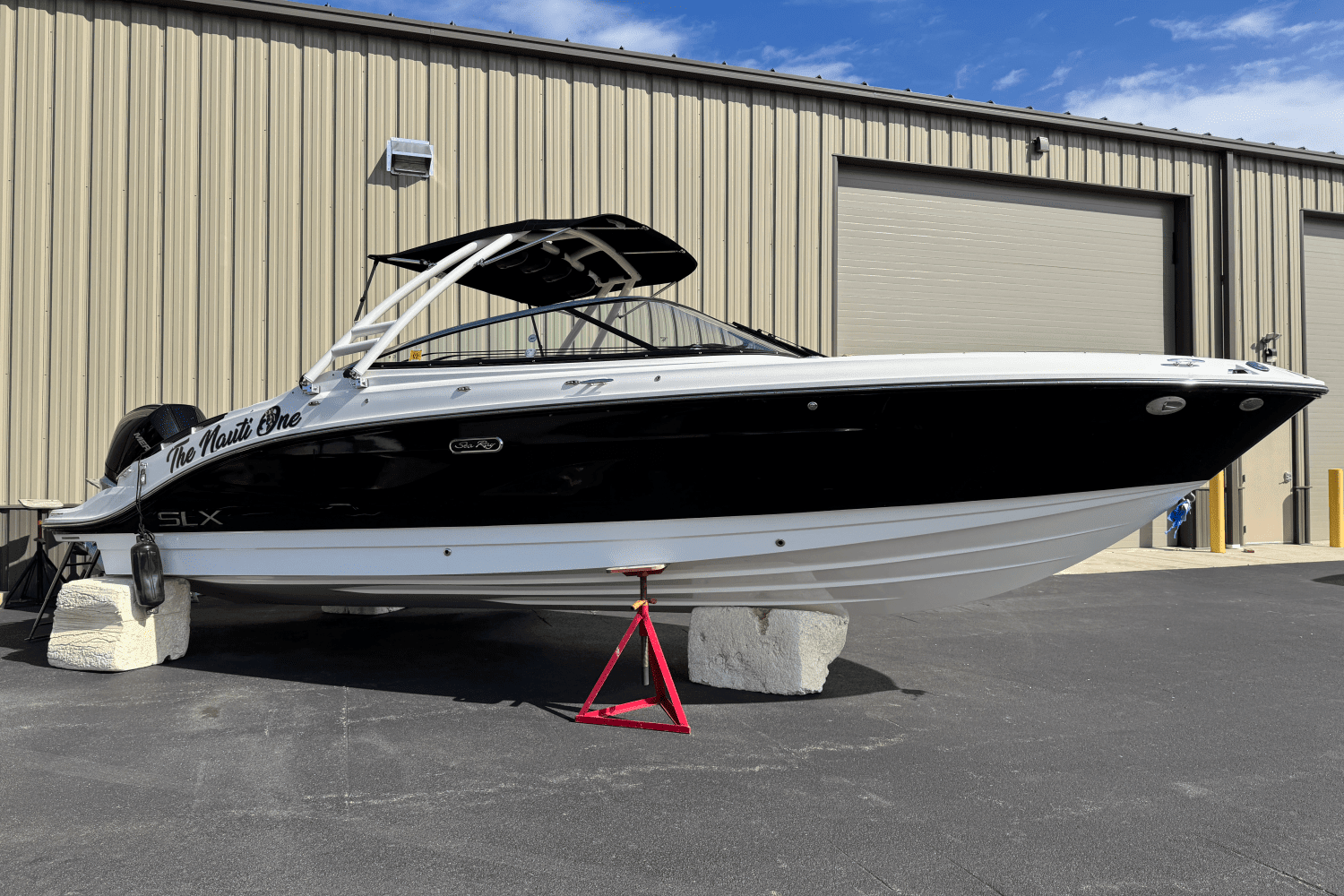 2023 Sea Ray 260 SLX/OB Image Thumbnail #5