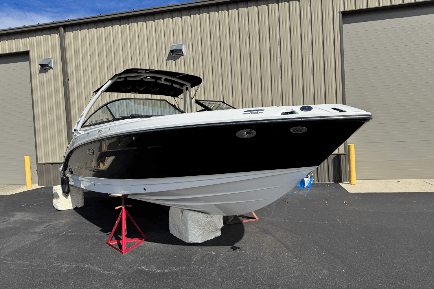 2023 Sea Ray 260 SLX/OB Image Thumbnail #7