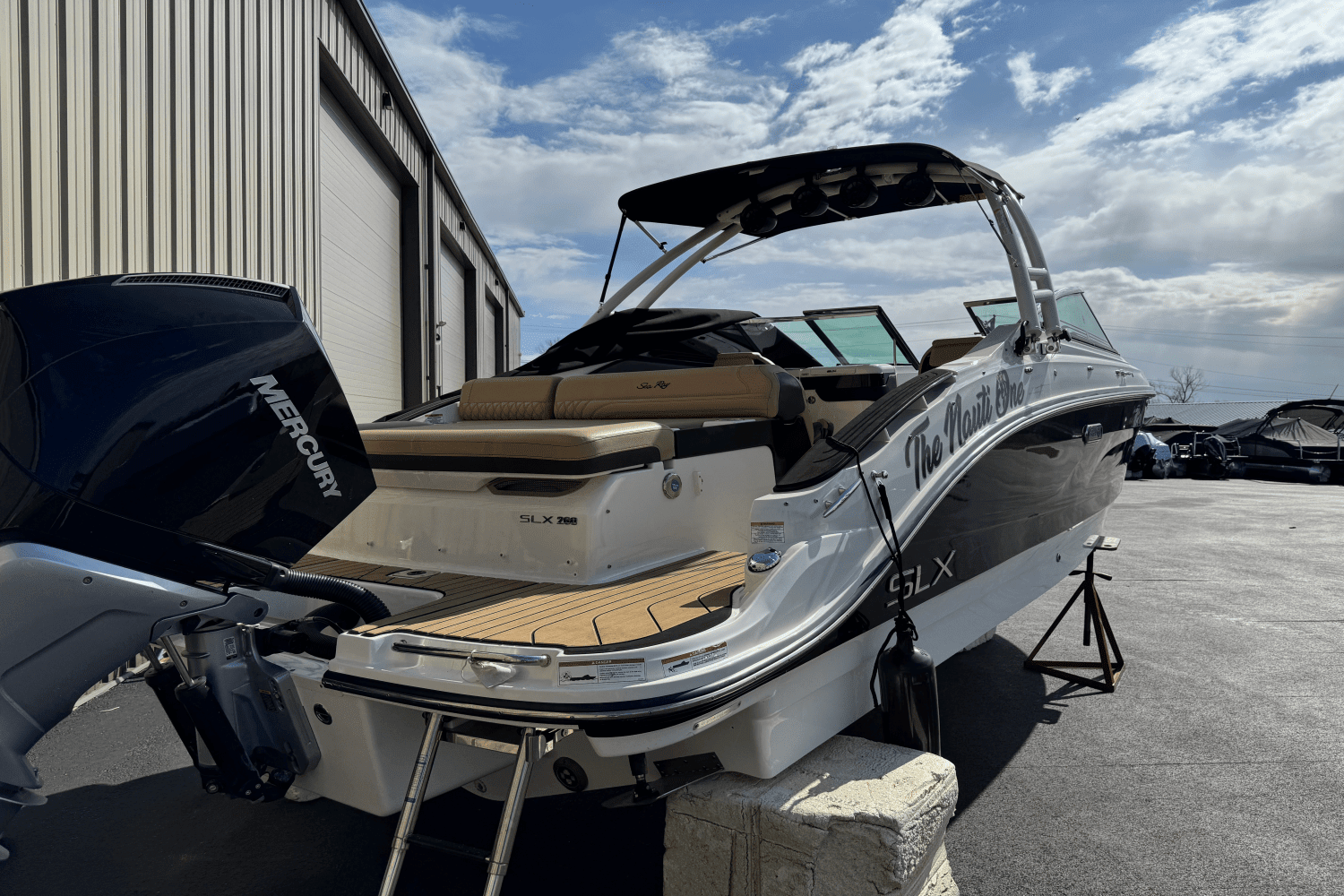 2023 Sea Ray 260 SLX/OB Image Thumbnail #9