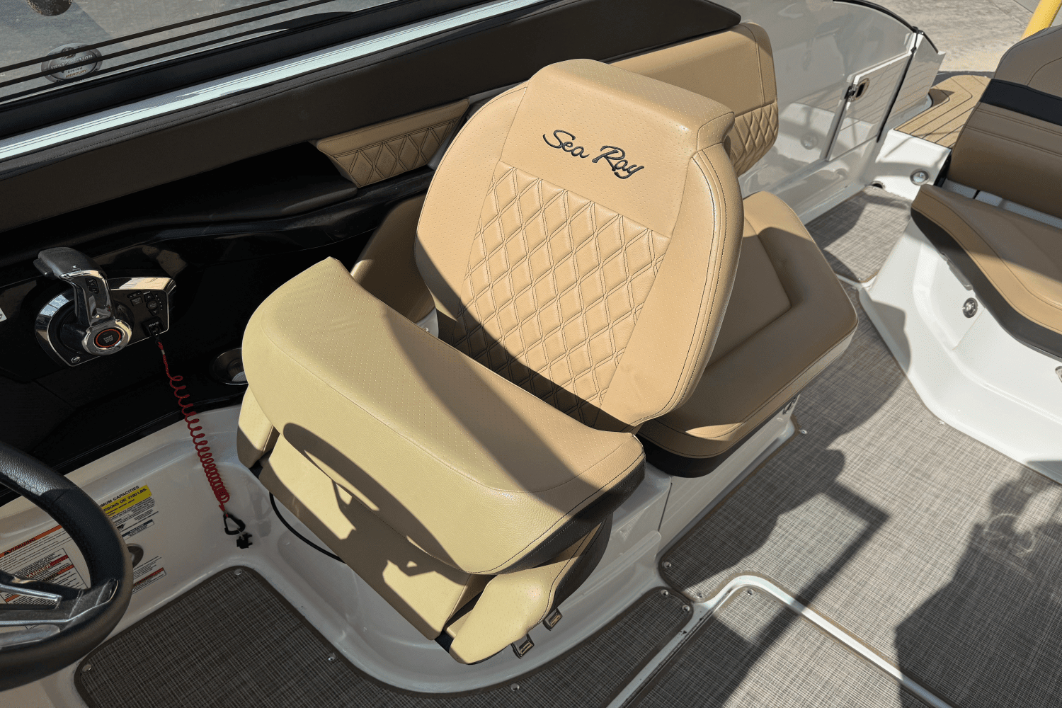 2023 Sea Ray 260 SLX/OB Image Thumbnail #25