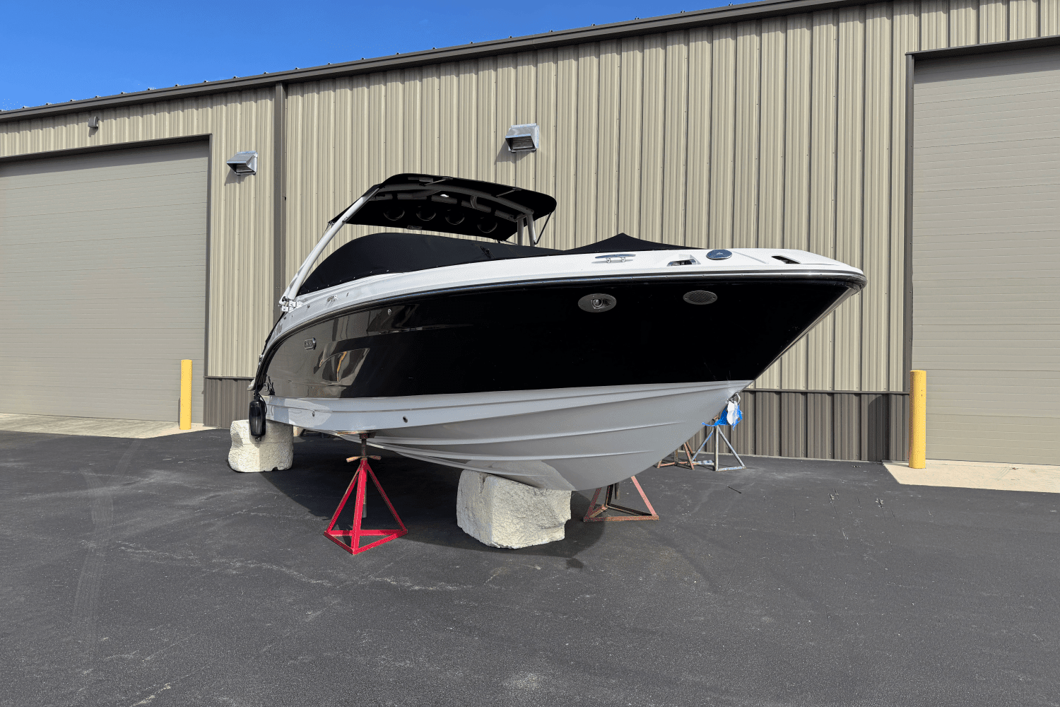 2023 Sea Ray 260 SLX/OB Image Thumbnail #2