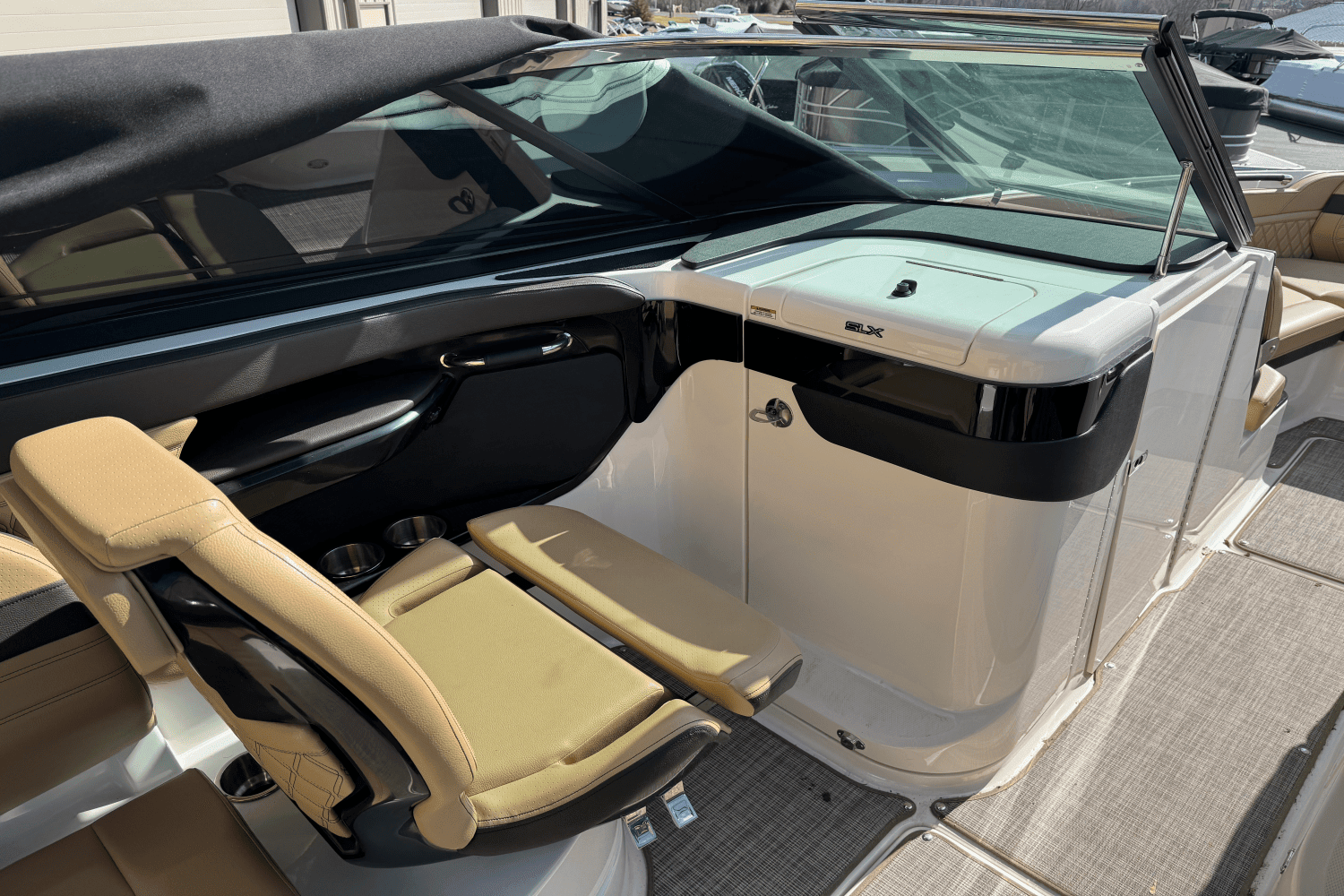 2023 Sea Ray 260 SLX/OB Image Thumbnail #28